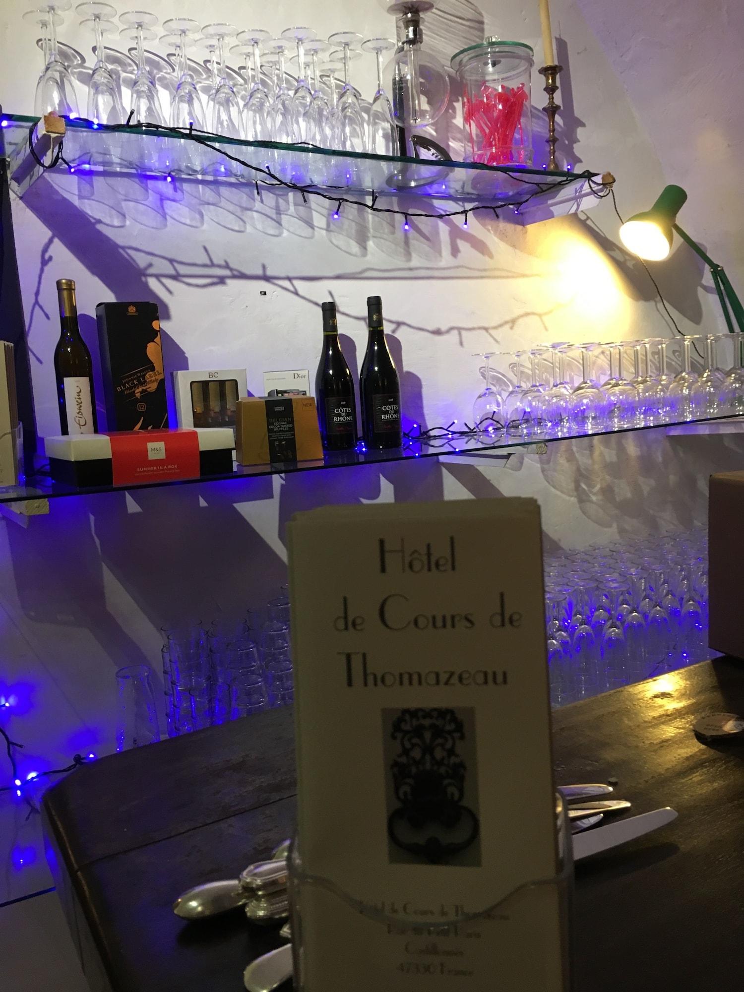 Bar/Salón Hôtel de Cours de Thomazeau