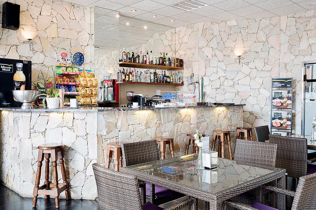 Bar/Salón Aparthotel Ona Palamos