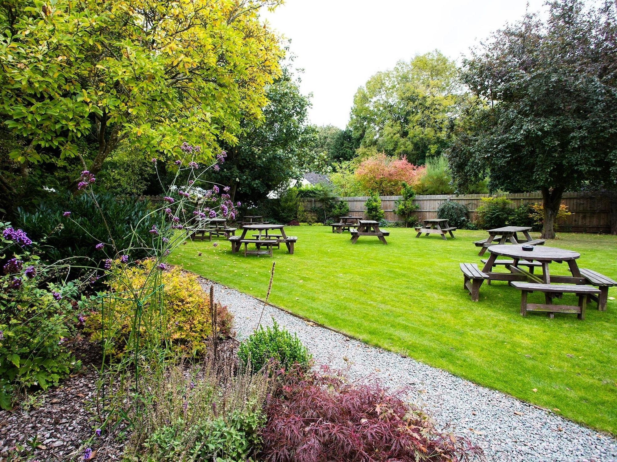 Vista Exterior Harewood End Inn