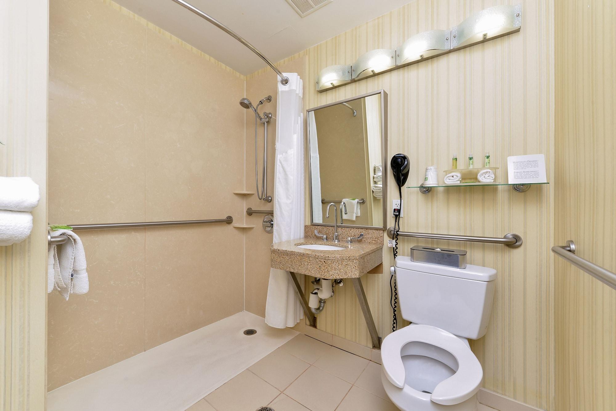 Equipamiento de Habitación Holiday Inn Express Laguardia Airport by IHG