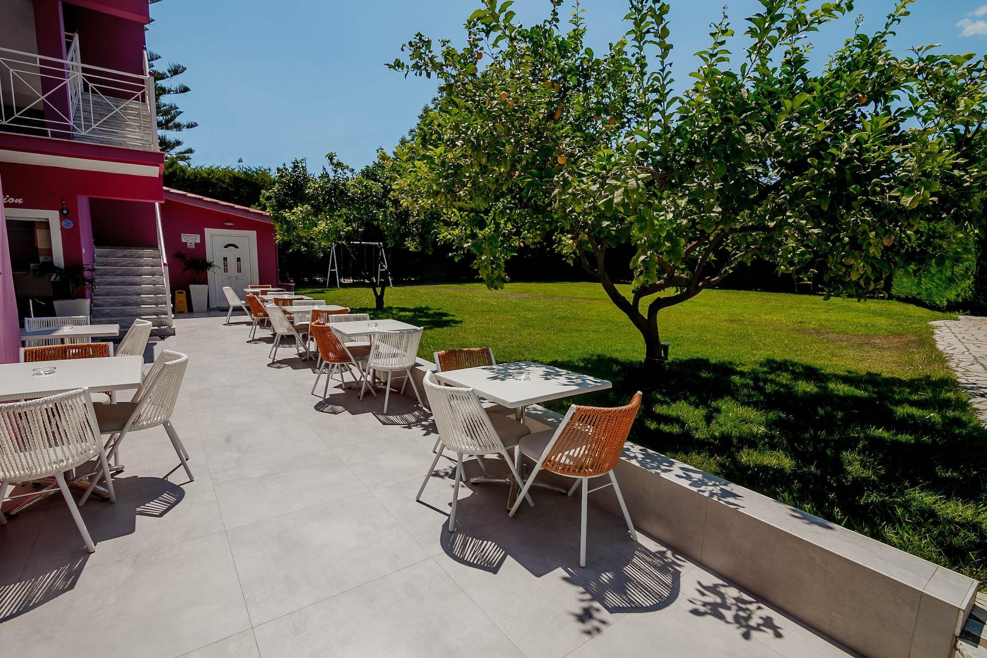 Vista Exterior Ideal House