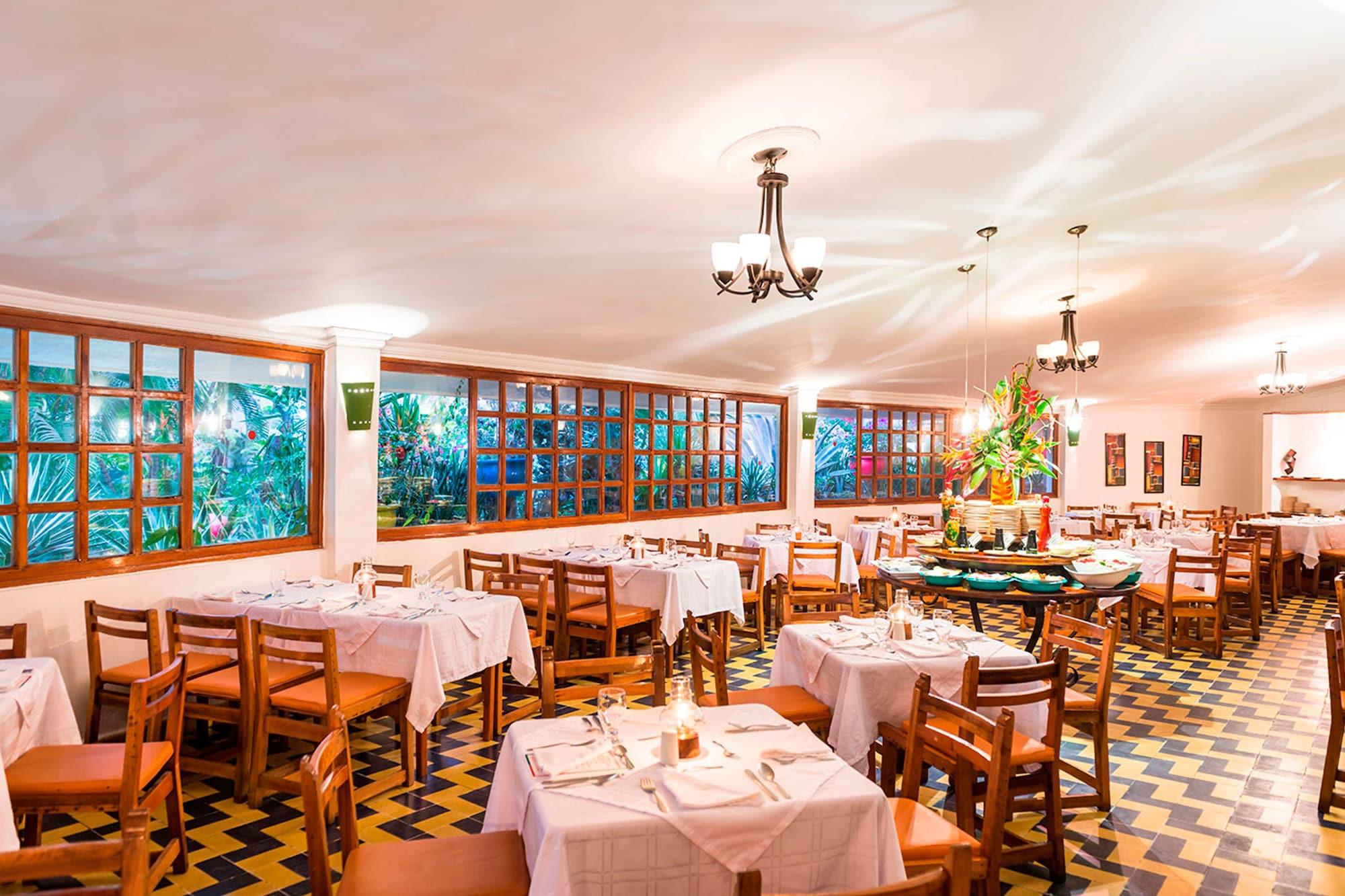 Restaurant Decameron Galeon - All Inclusive