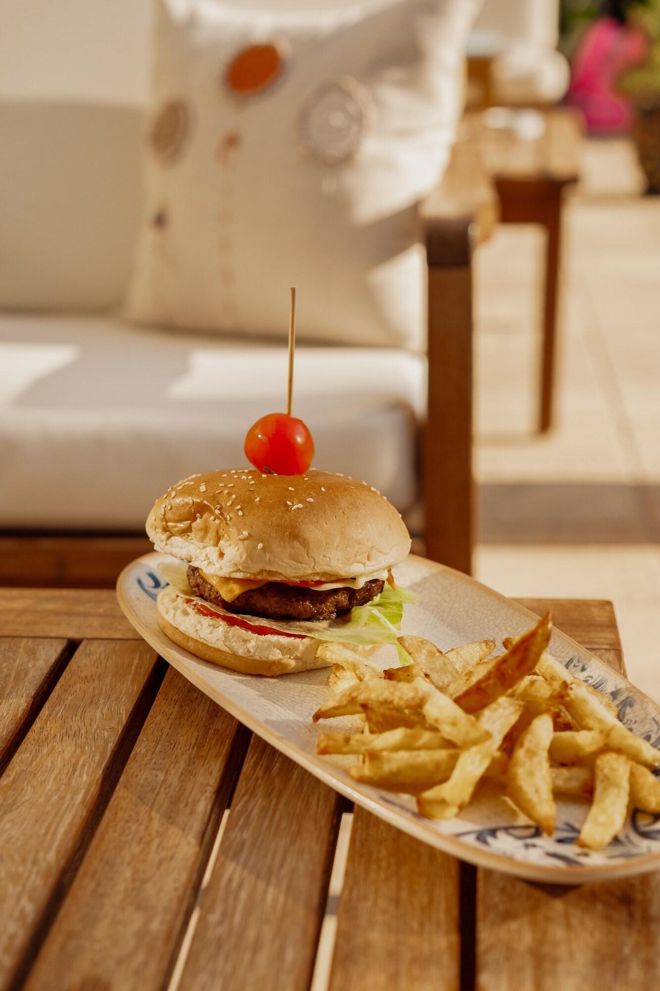 Vista Exterior Villa Fora