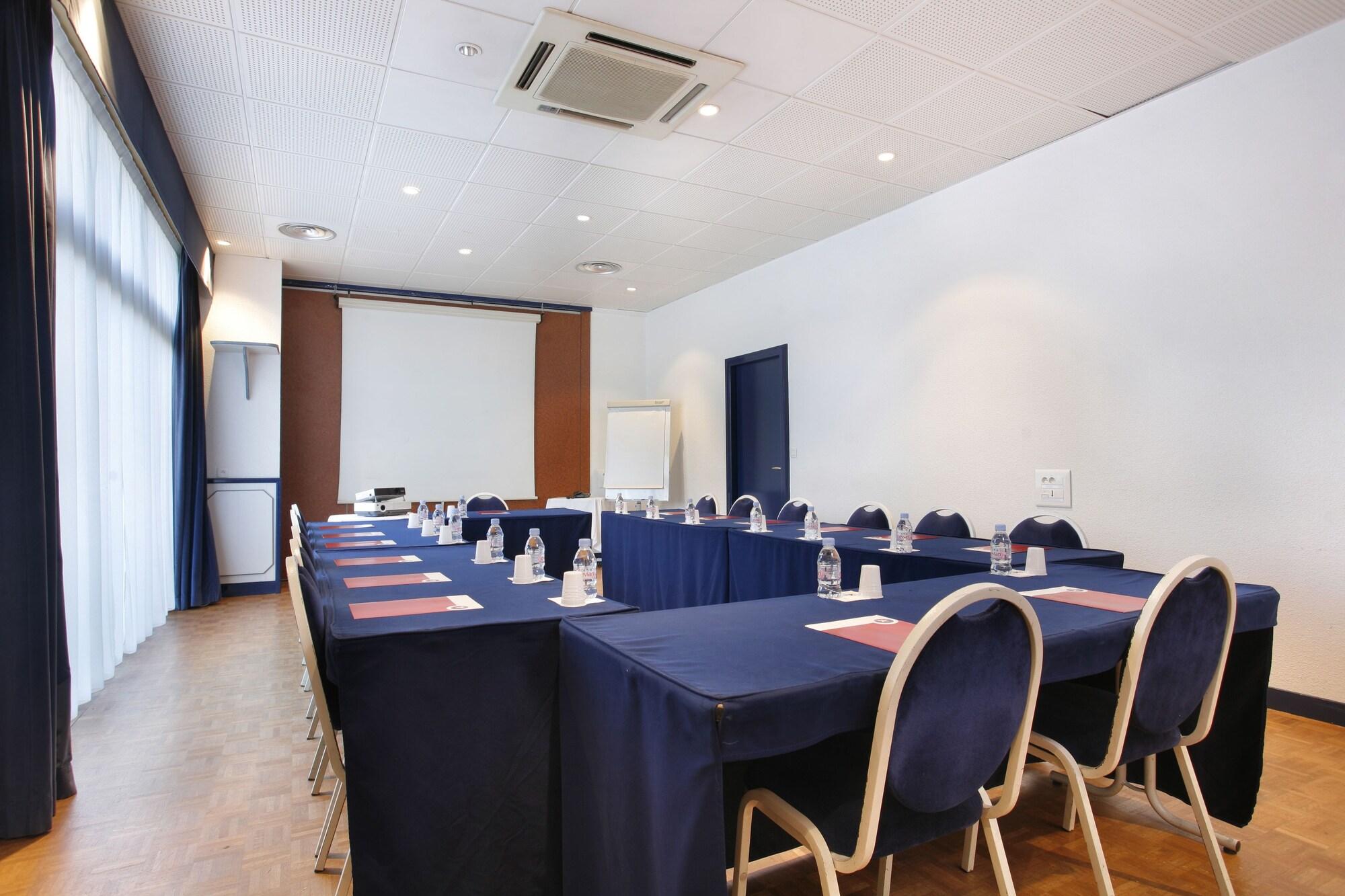 Sala de Reuniones Kyriad Direct Rennes Ouest