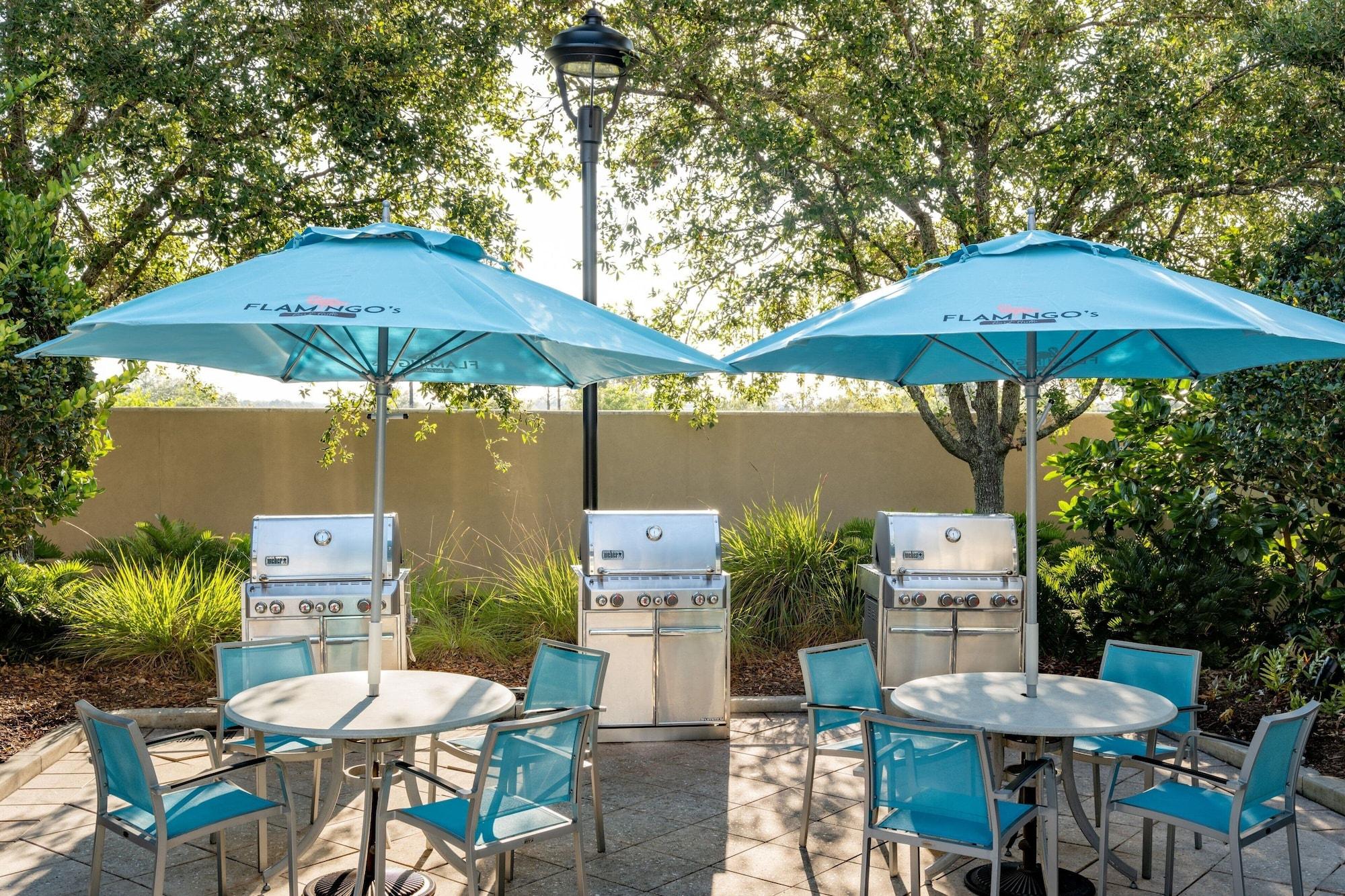 Restaurant TownePlace Suites Orlando at FLAMINGO CROSSINGS Town Center/Western Entrance