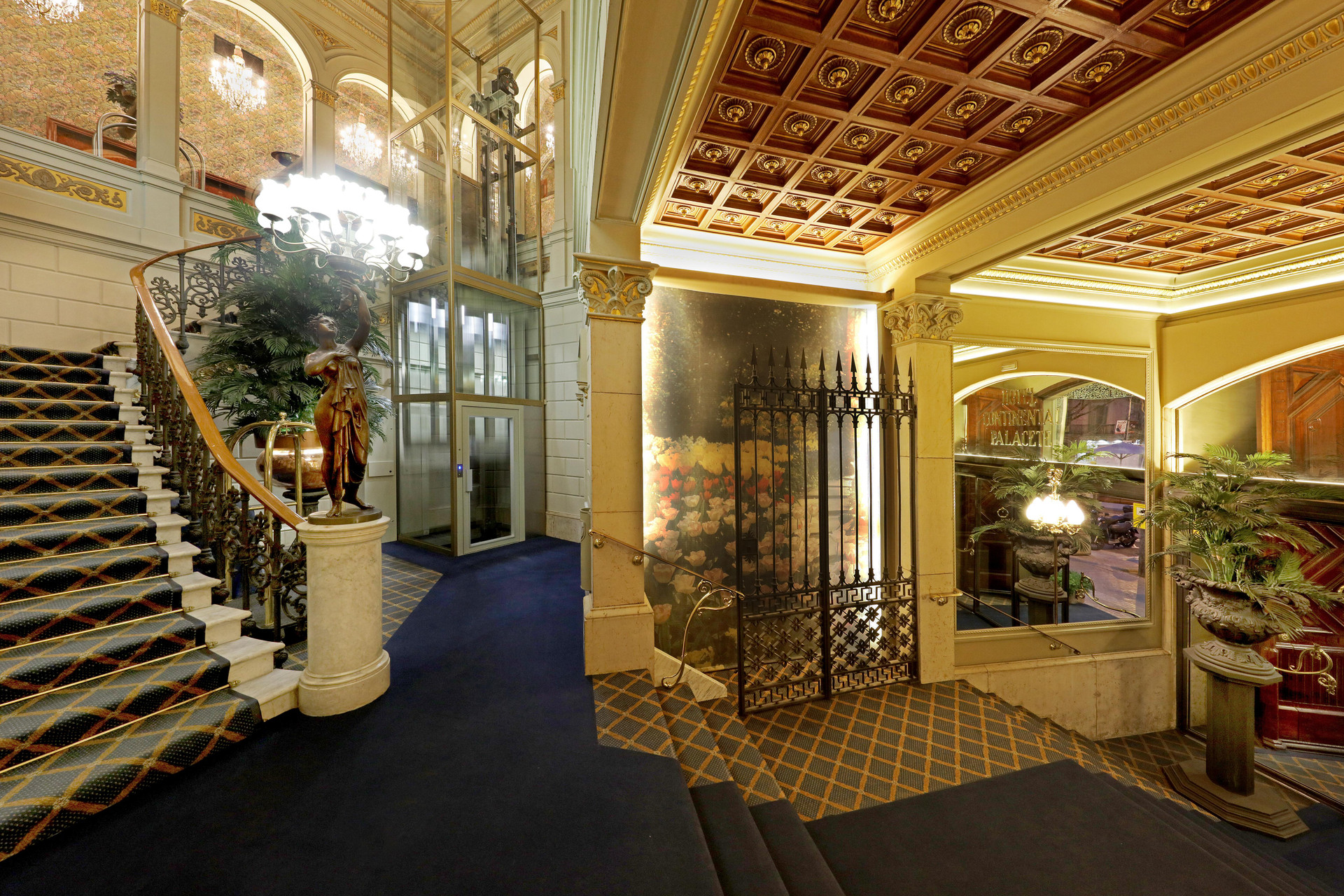 Vista Lobby Continental Palacete Hotel
