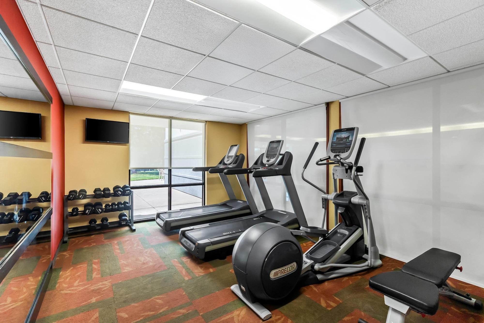Gimnasio Sonesta Essential Junction City