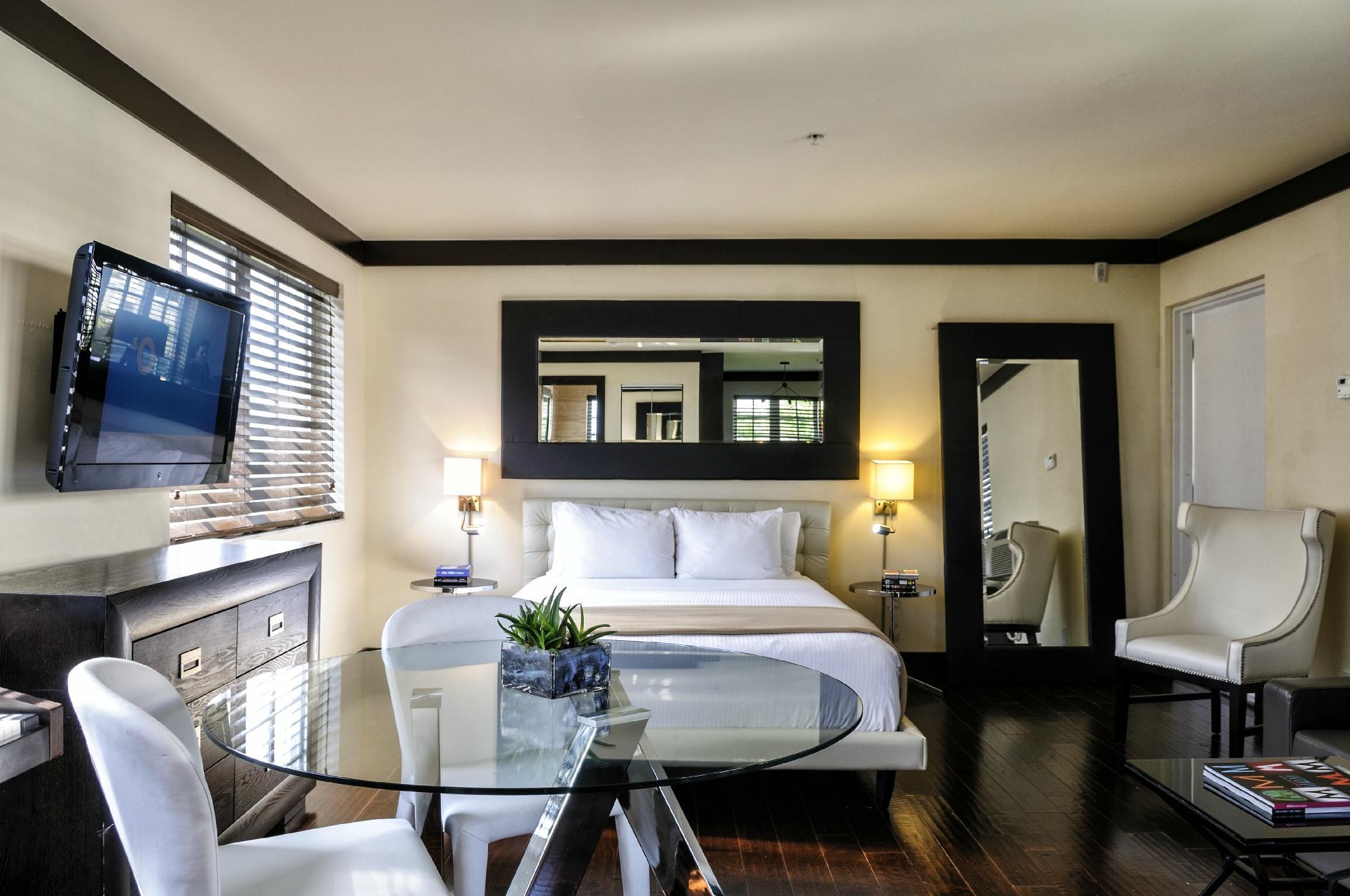 Hotel Lincoln Arms Suites