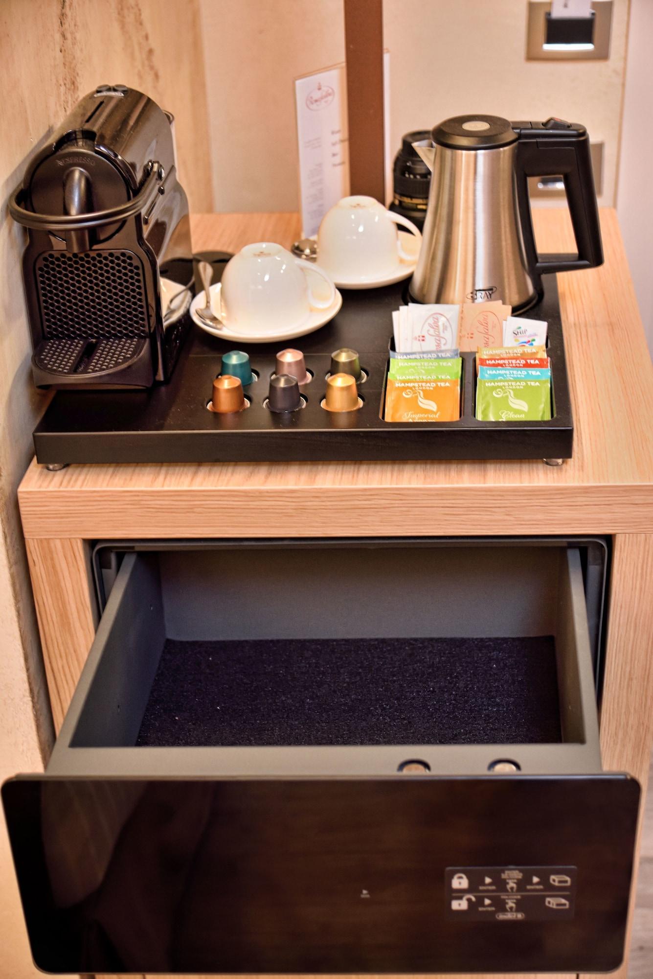 Set de Habitación Rosa Salva Hotel