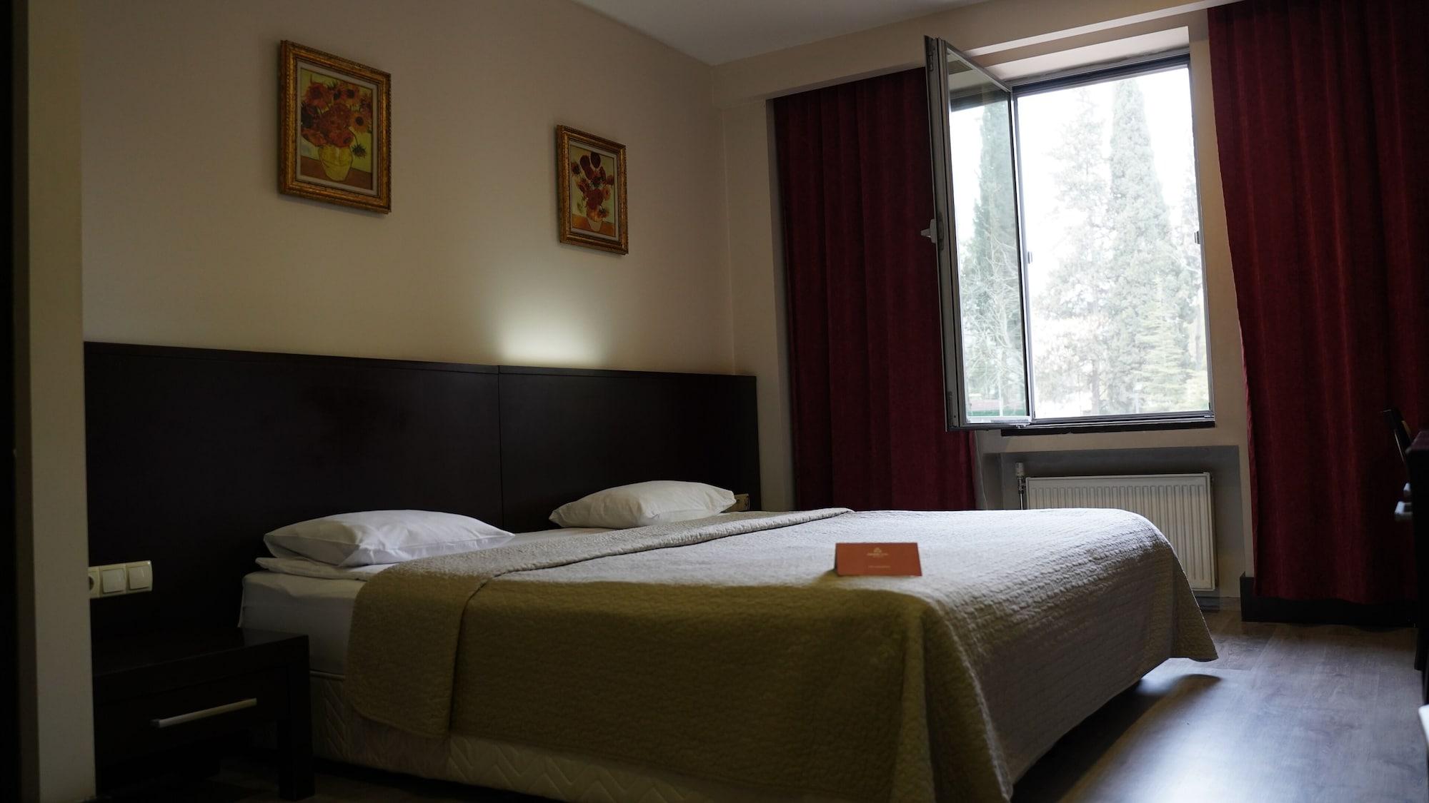 Varios Arsan Otel
