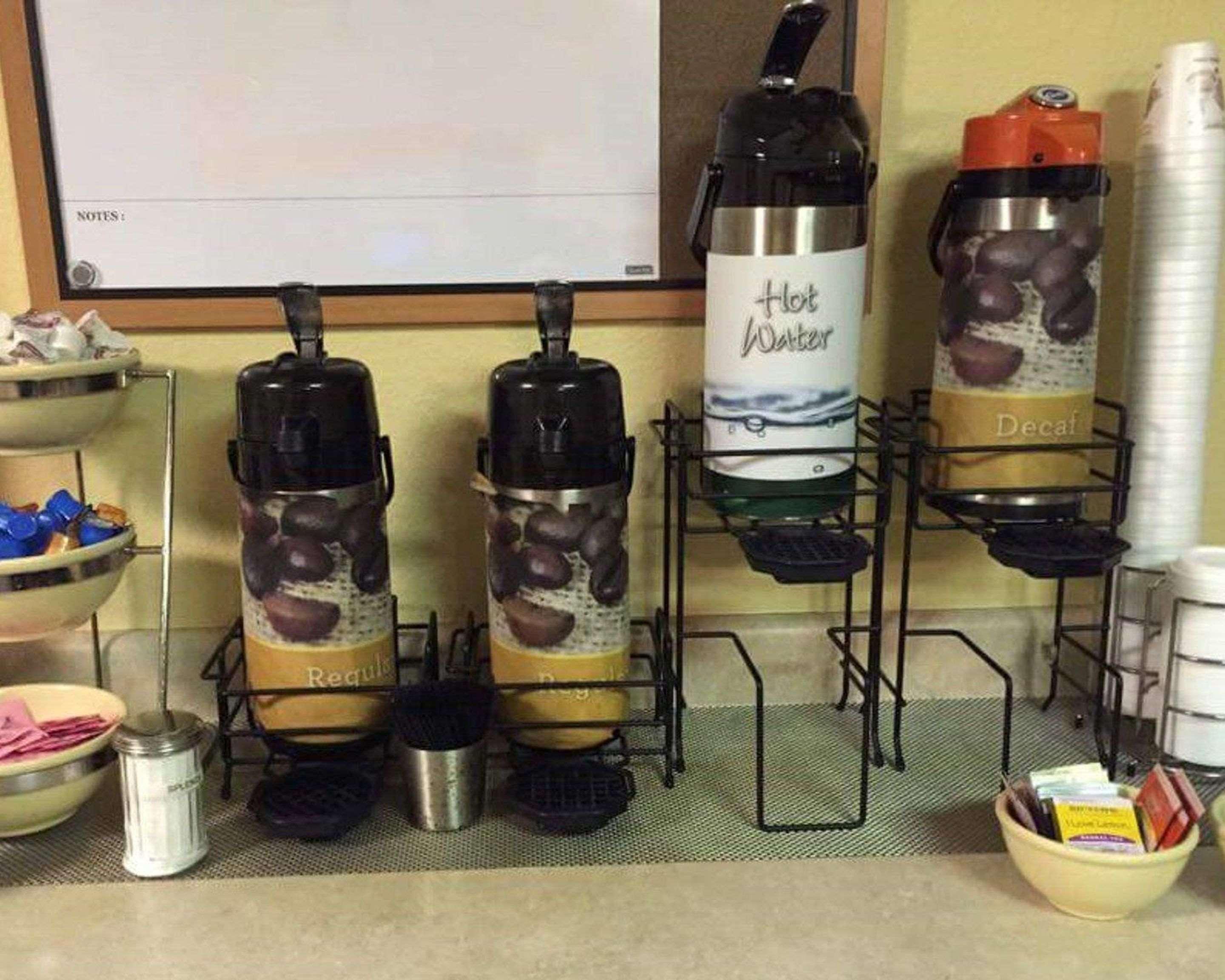 Restaurant SureStay Hotel by Best Western St. Pete Clearwater