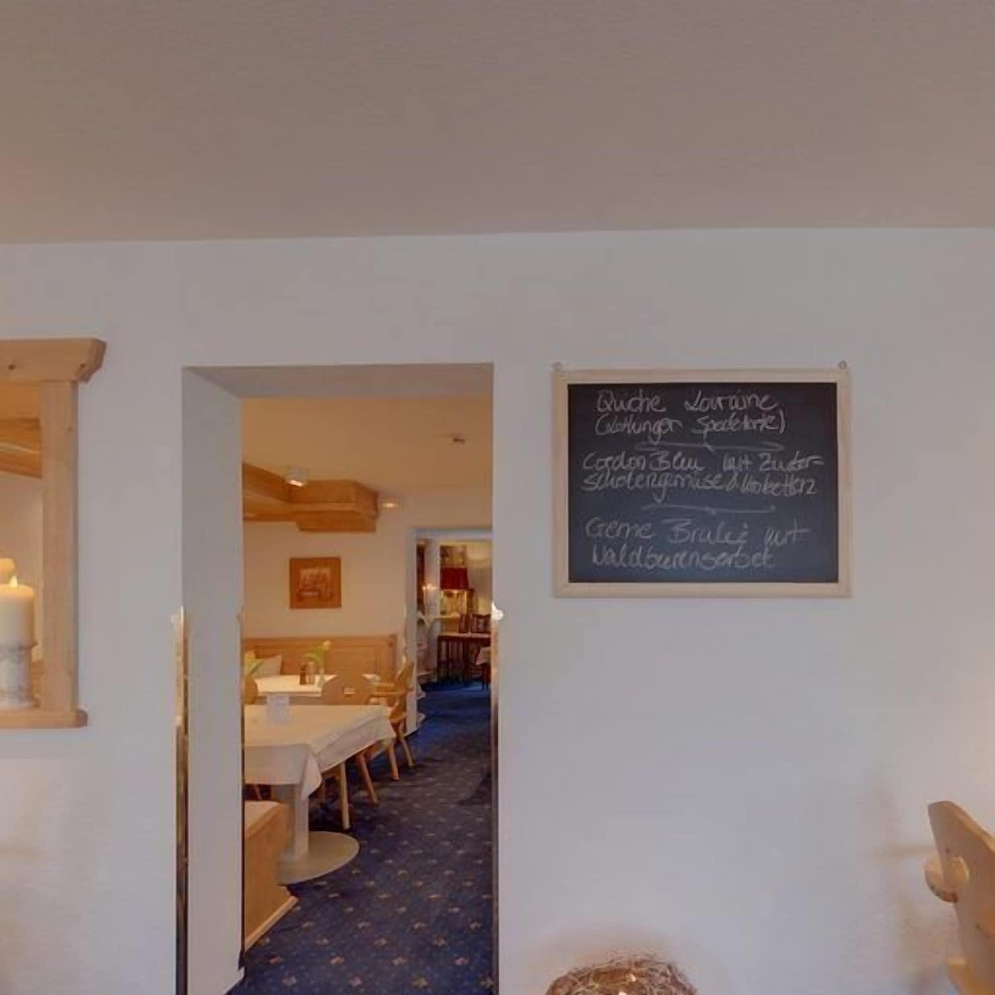 Bar/Salón Hotel Berghof
