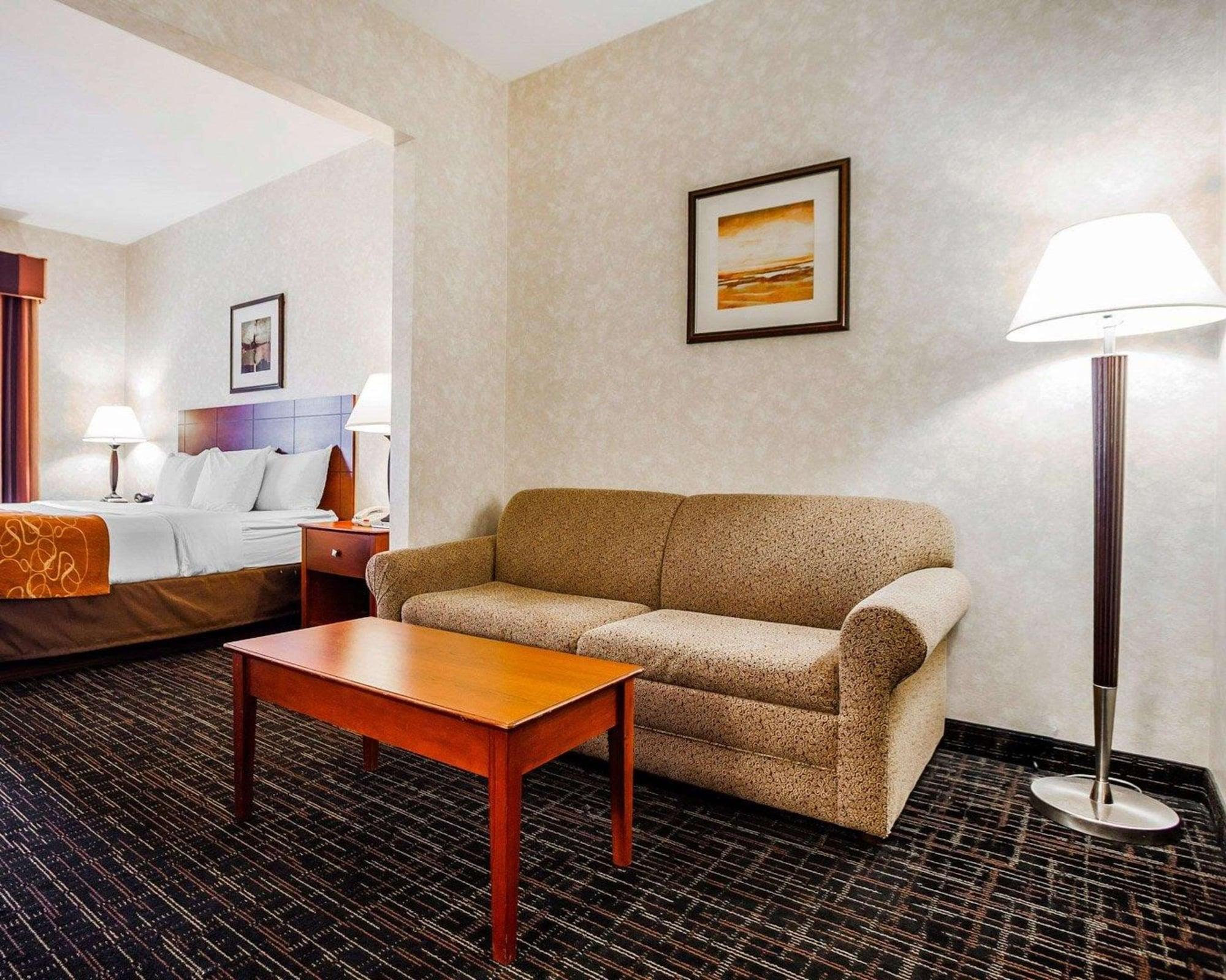 Habitación Comfort Suites Independence - Kansas City