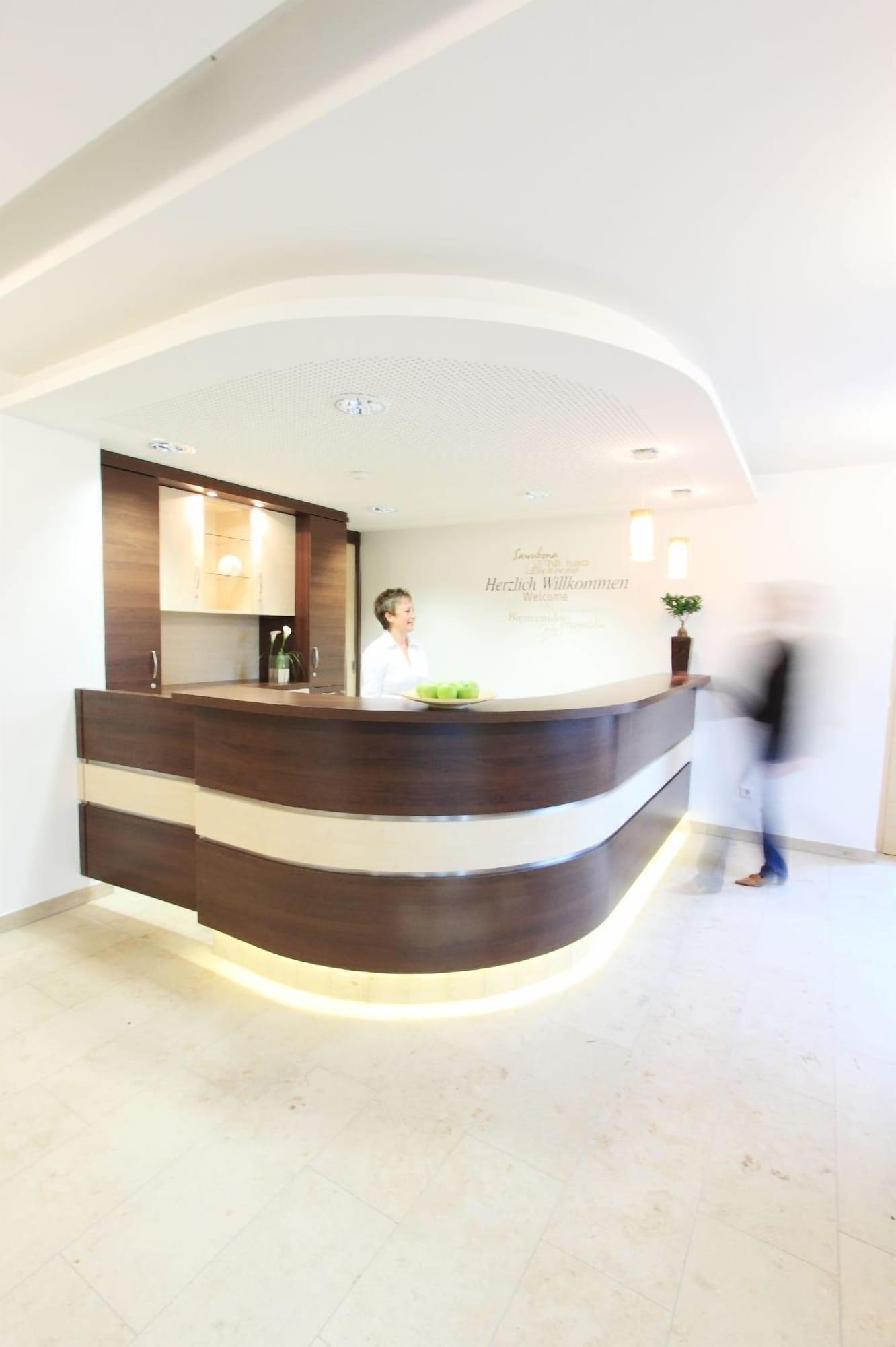 Vista Lobby Klozbücher Das Landhotel