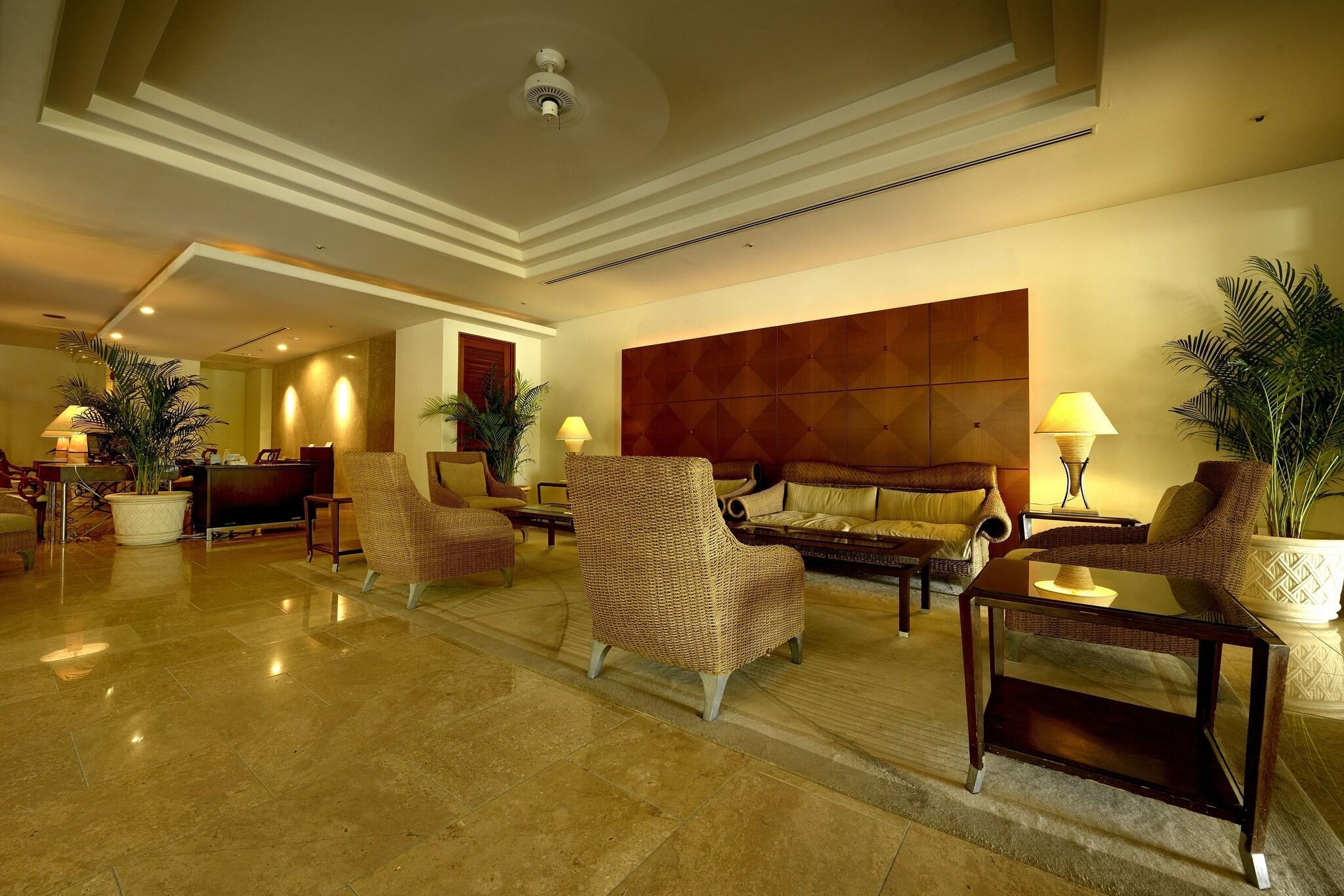 Vista Lobby The Naha Terrace