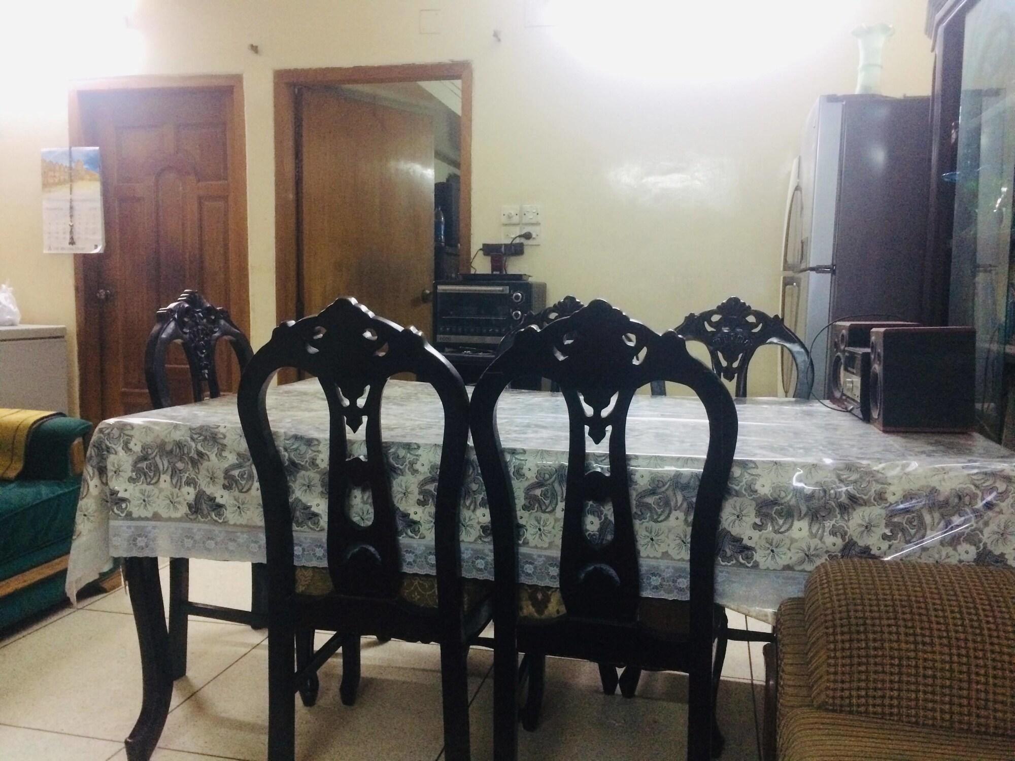 Restaurant Redwan's home