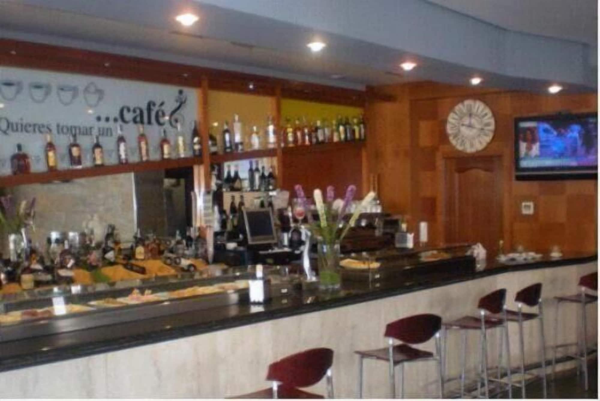 Bar/Salón Hotel Jarama