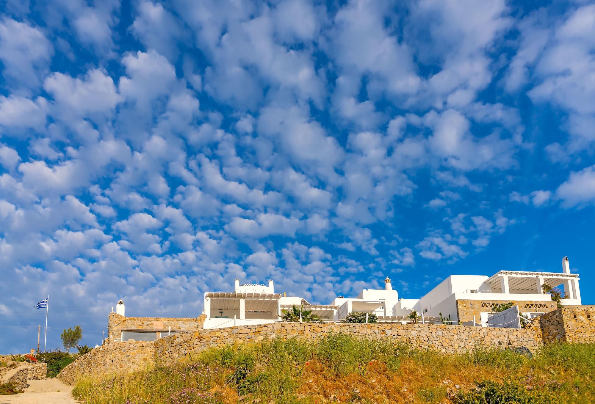 Vista Lobby Ornos Blue