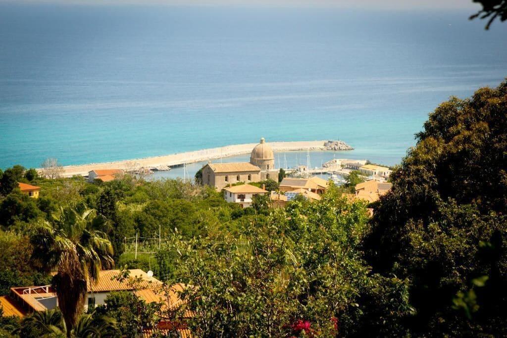 Playa Marchese d'Altavilla
