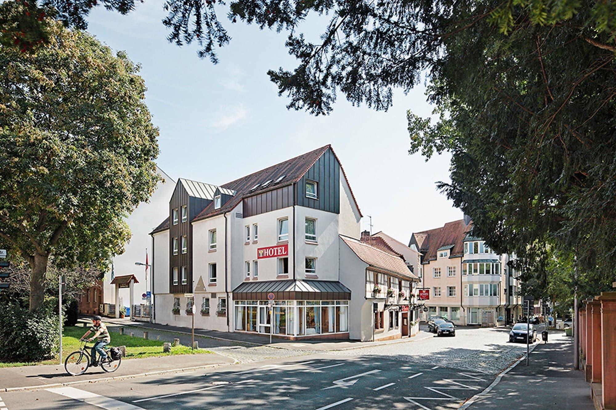 Varios Zum Goldenen Ochsen