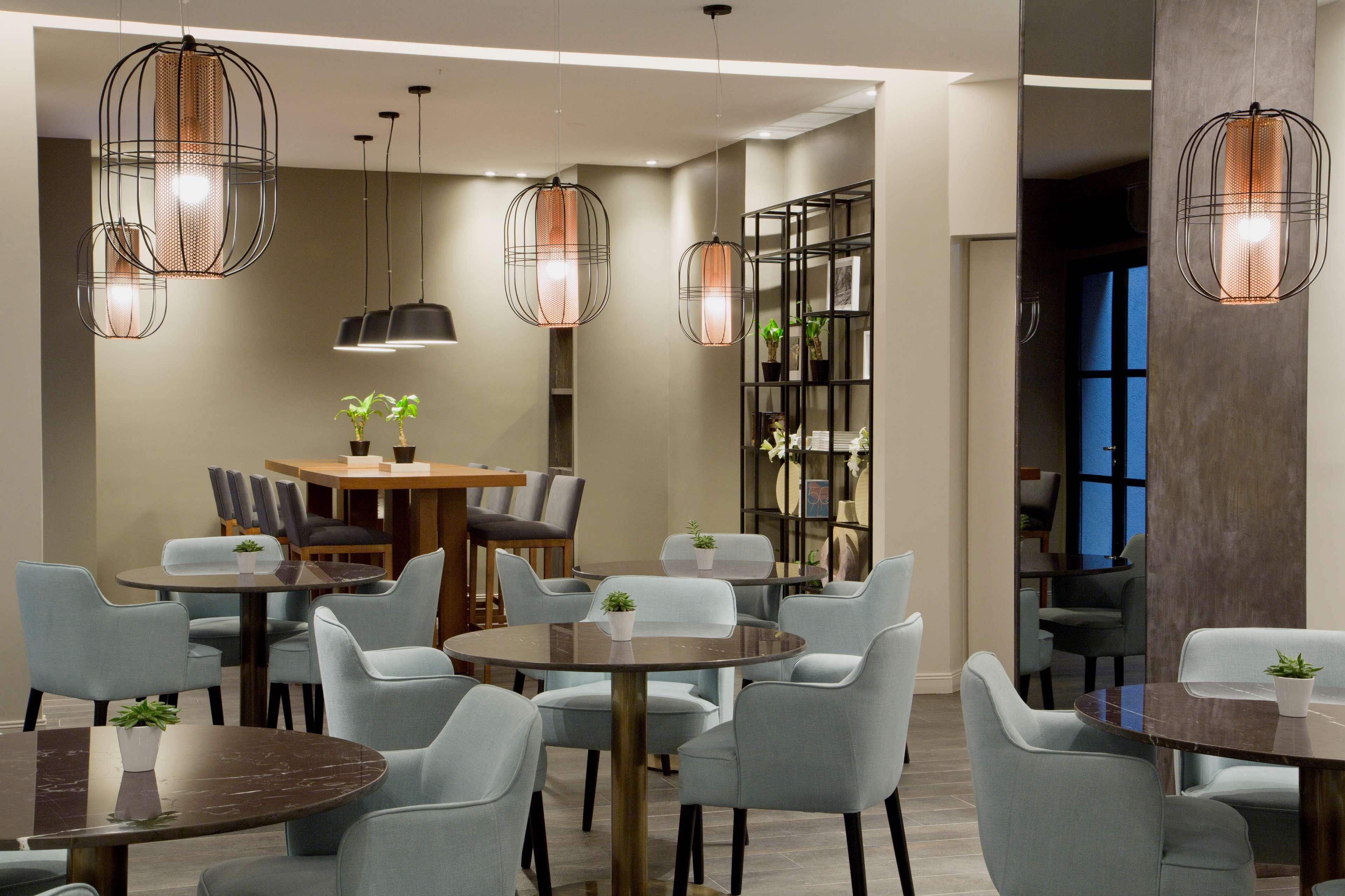 Bar/Salón NH Collection Buenos Aires Crillon