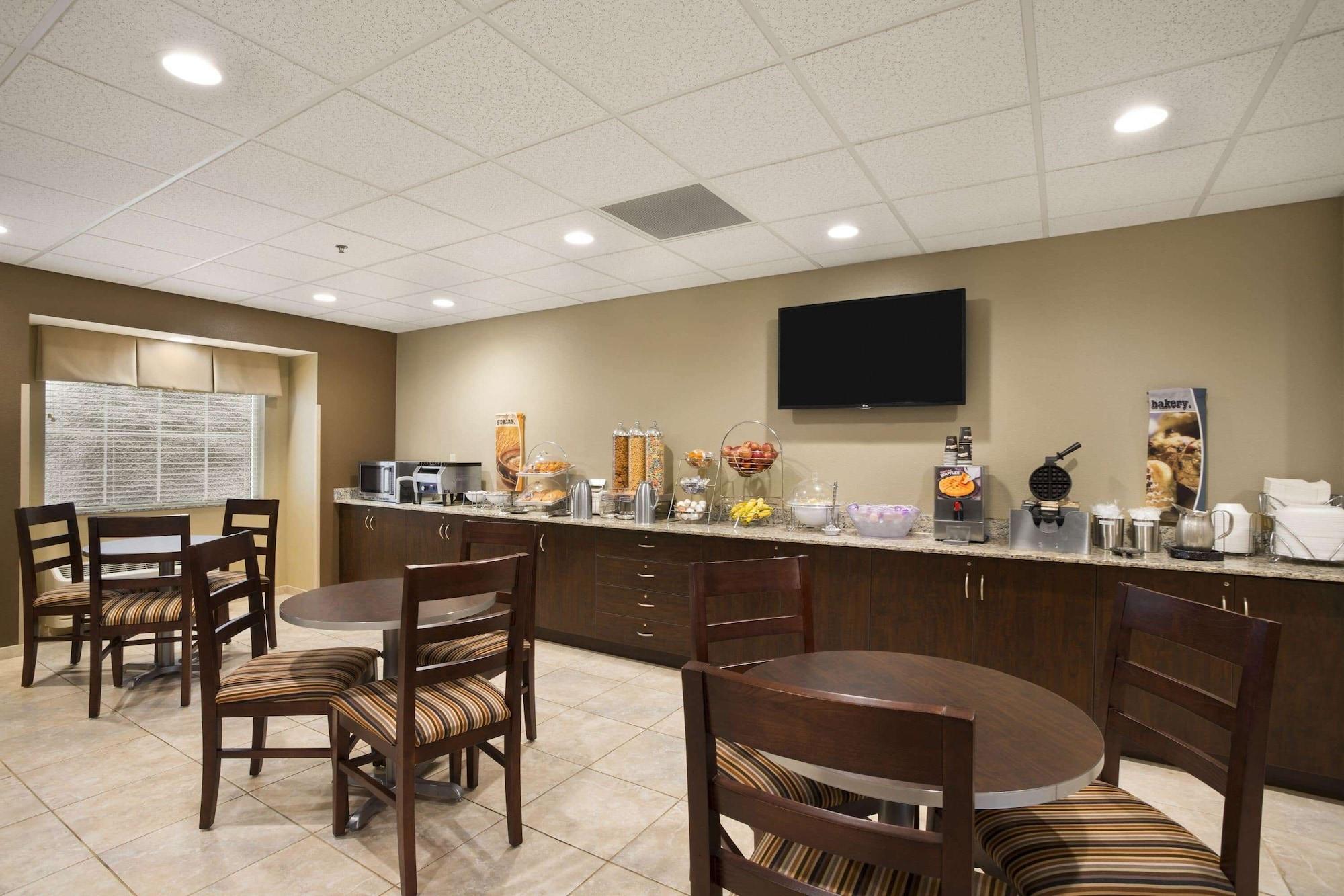 Restaurant Microtel Inn & Suites by Wyndham Cambridge
