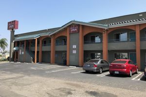 Alojamiento - Corona Inn