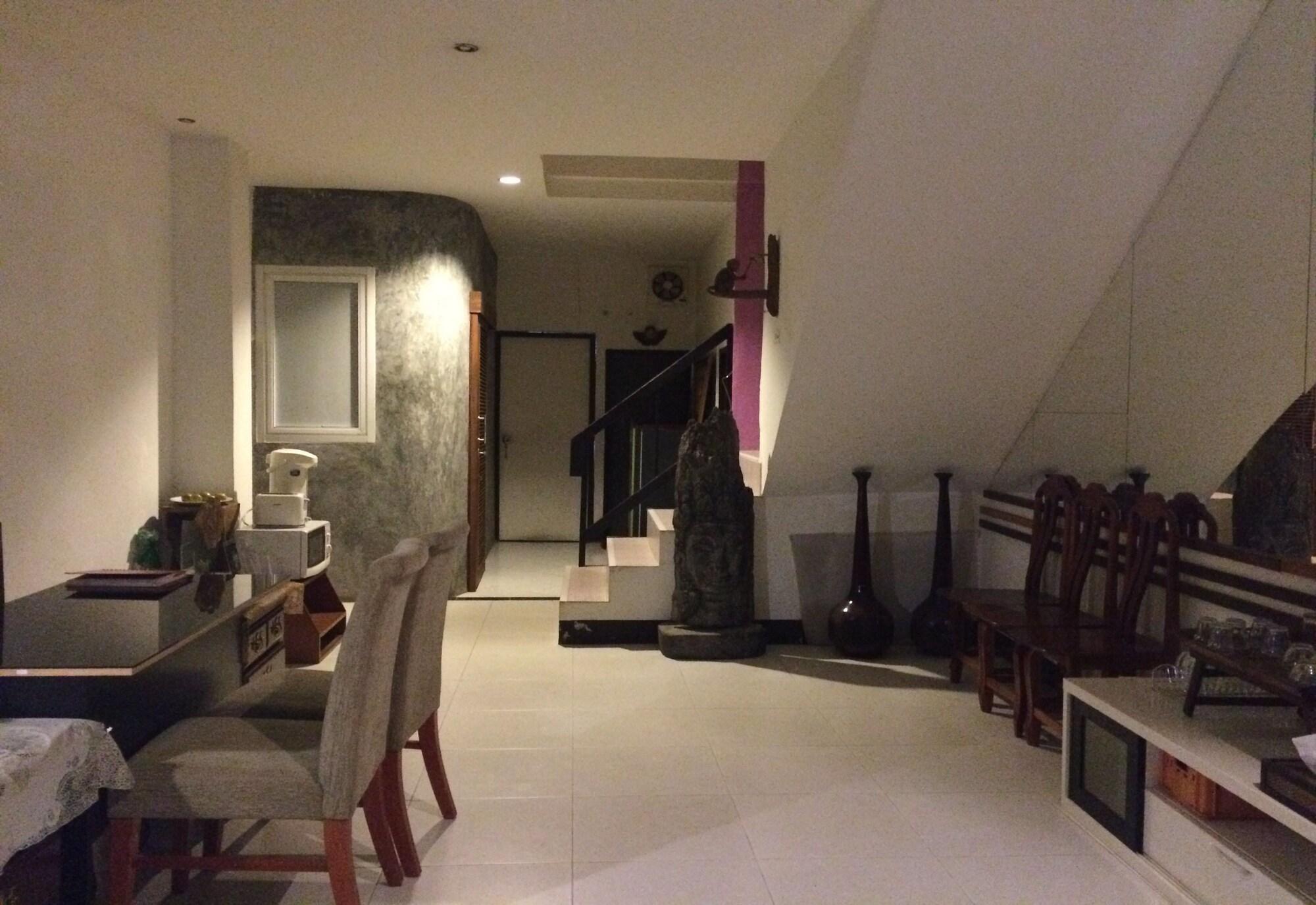 Varios Moon House at Clock Tower