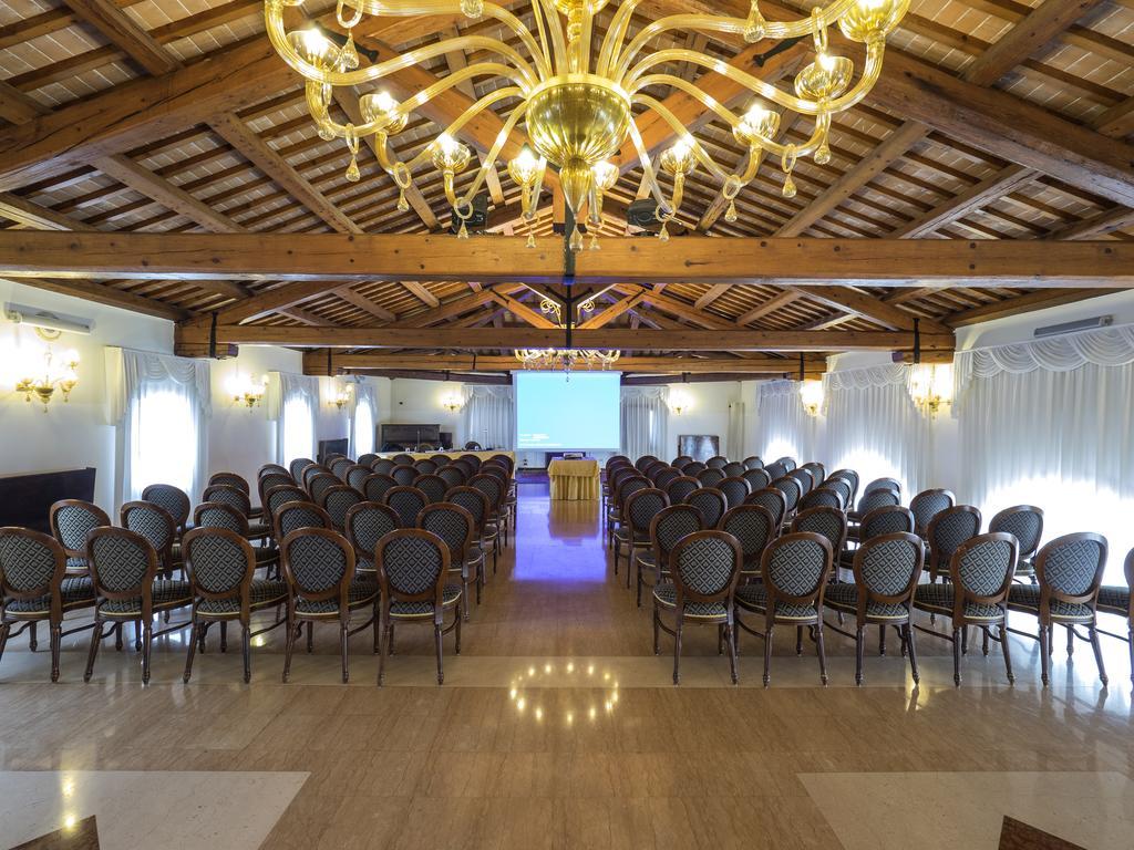 Centro de Negocios Villa Braida