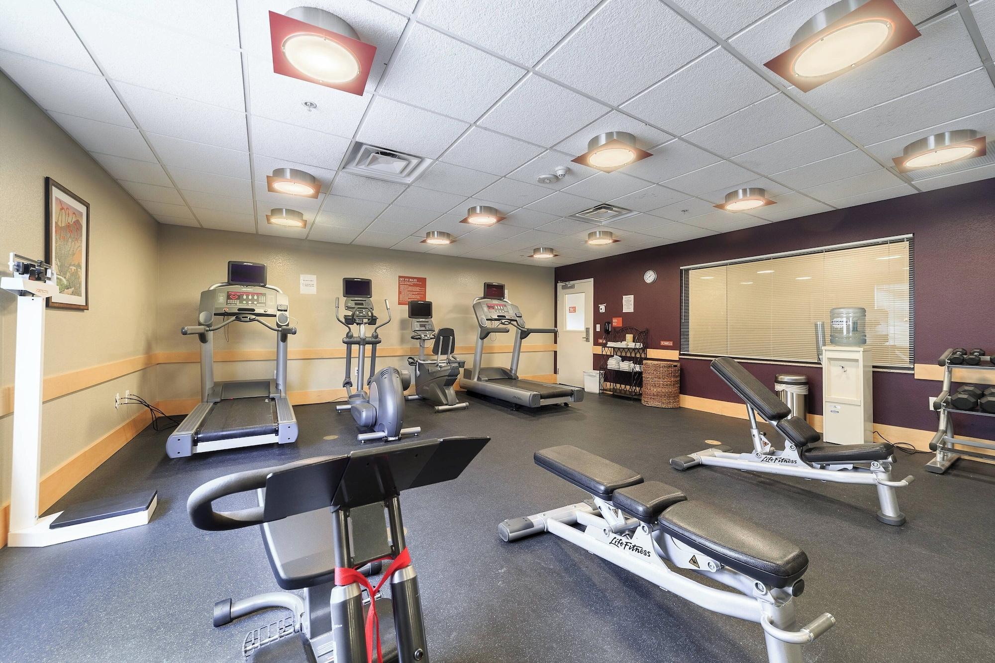 Gimnasio TownePlace Suites by Marriott Farmington