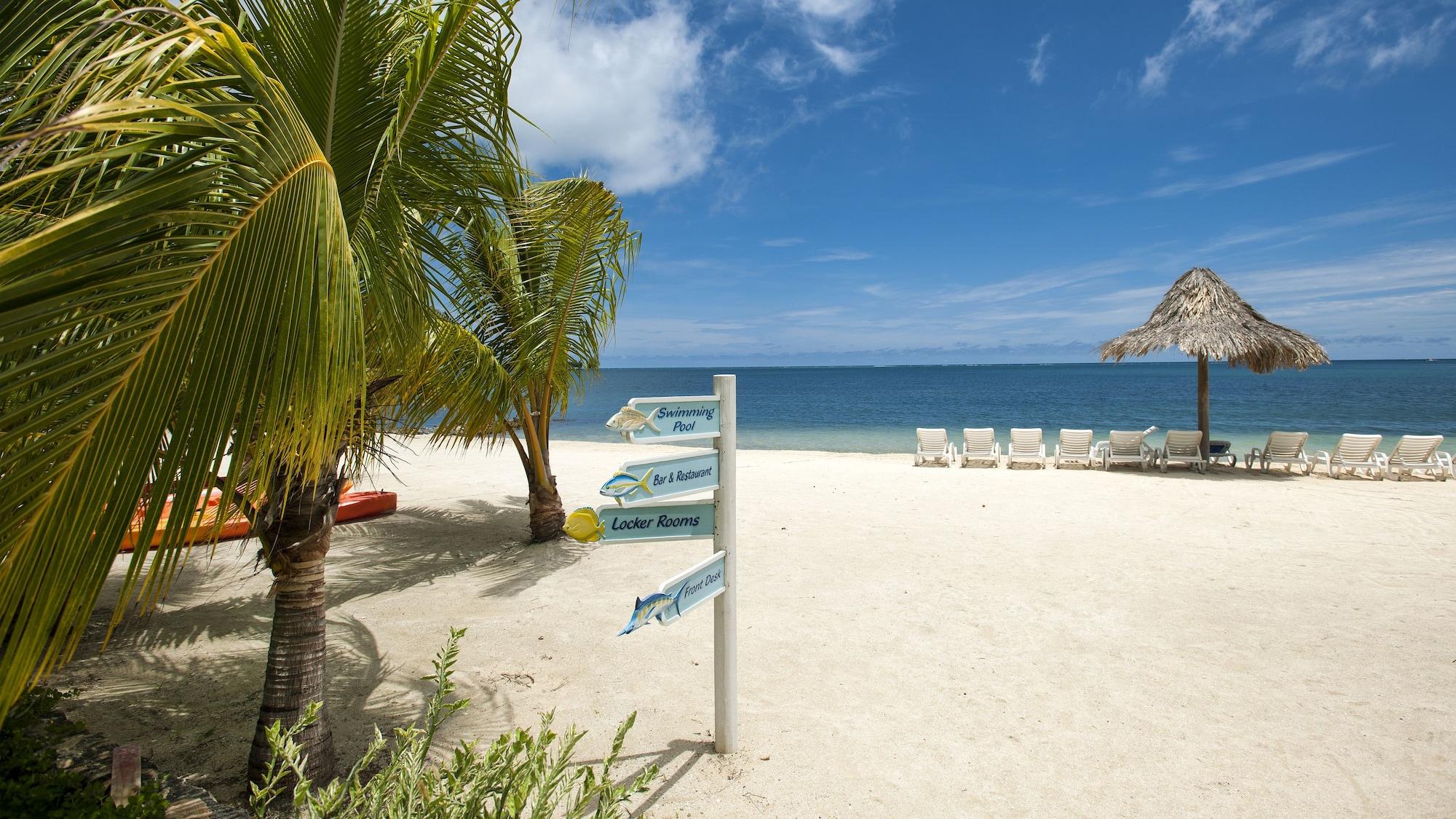 Playa Hotel Turquoise Bay Resort