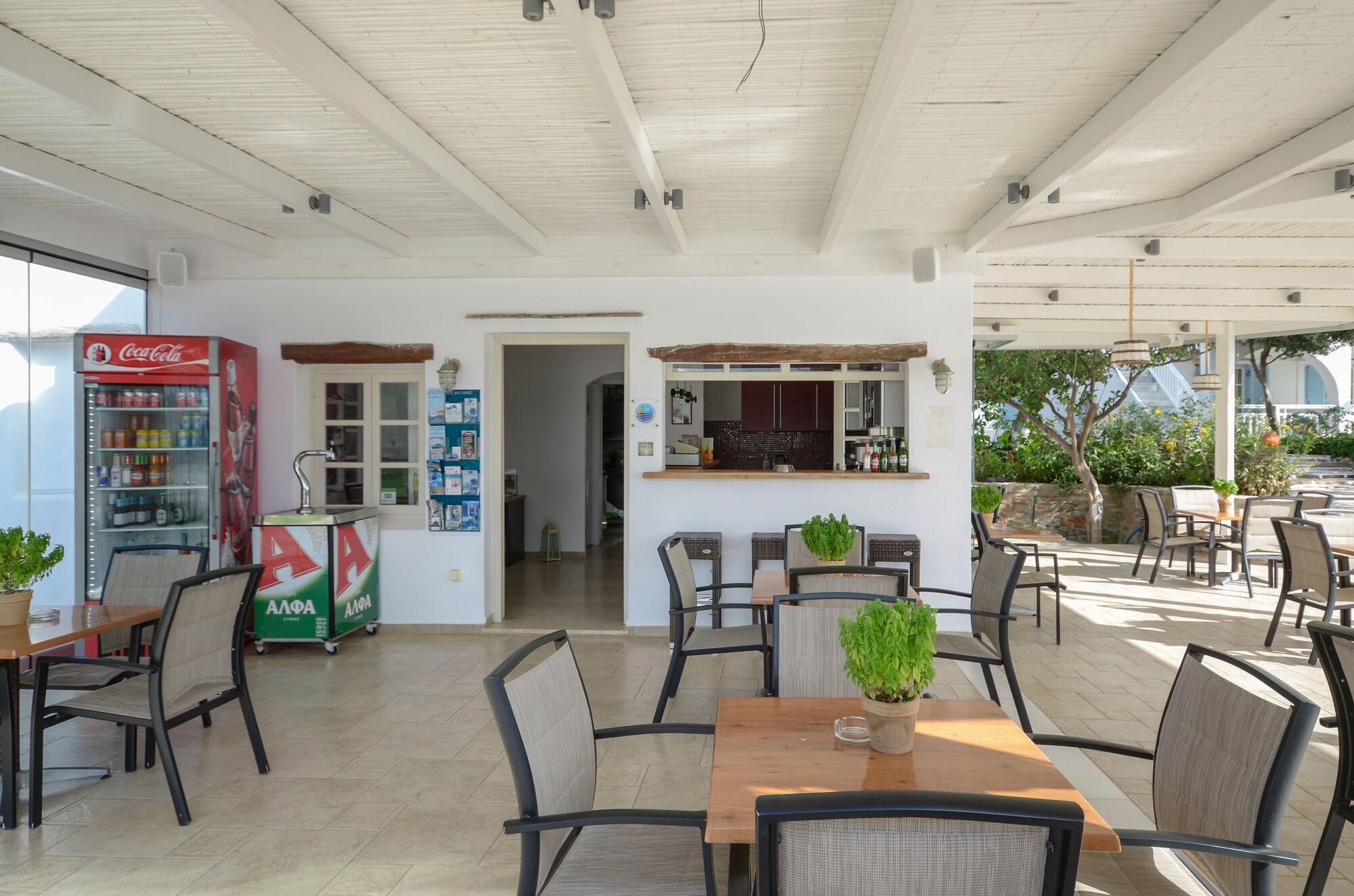 Restaurant Birikos Studios & Apartments