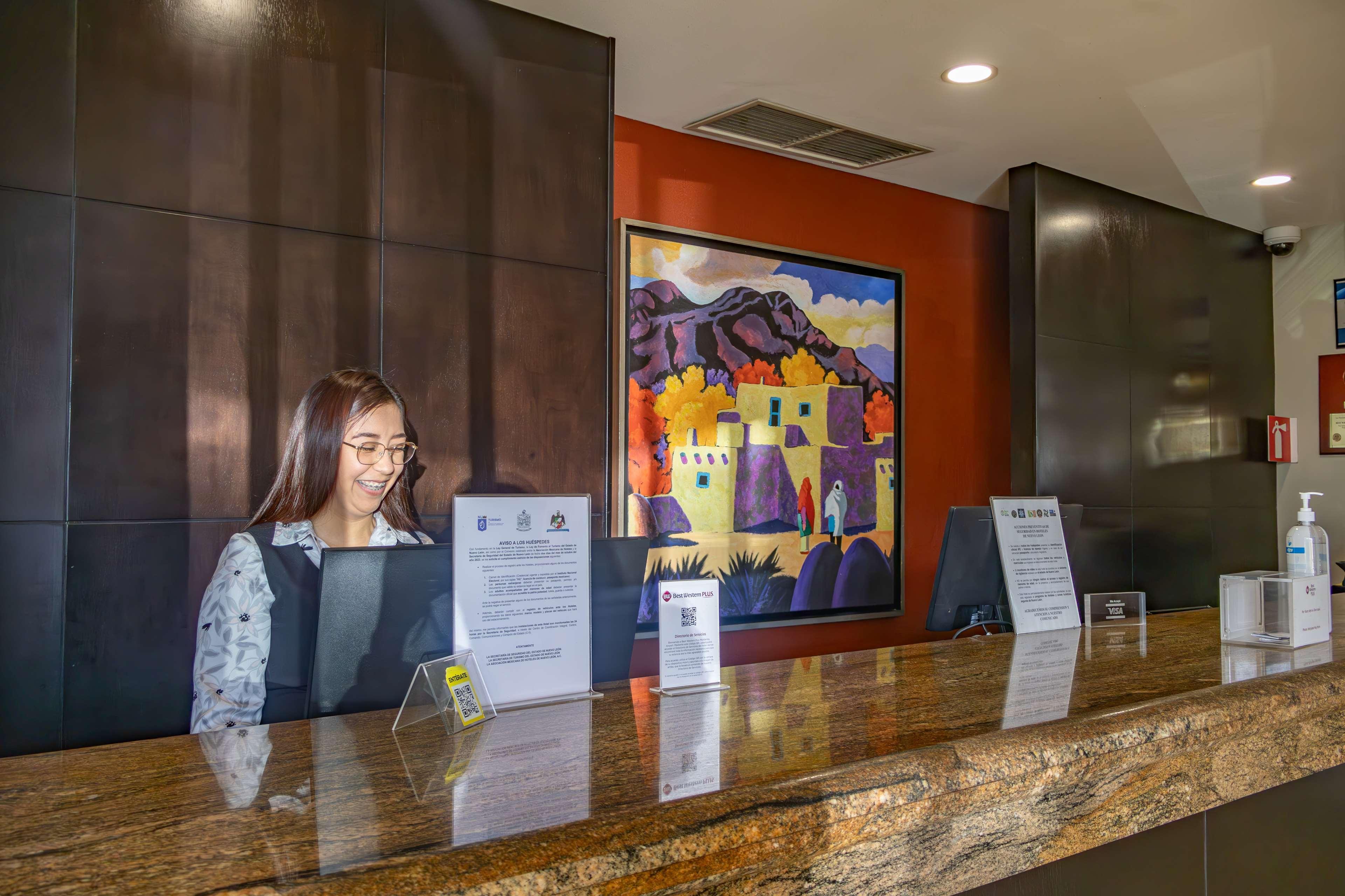 Vista Lobby Best Western Plus Monterrey Airport