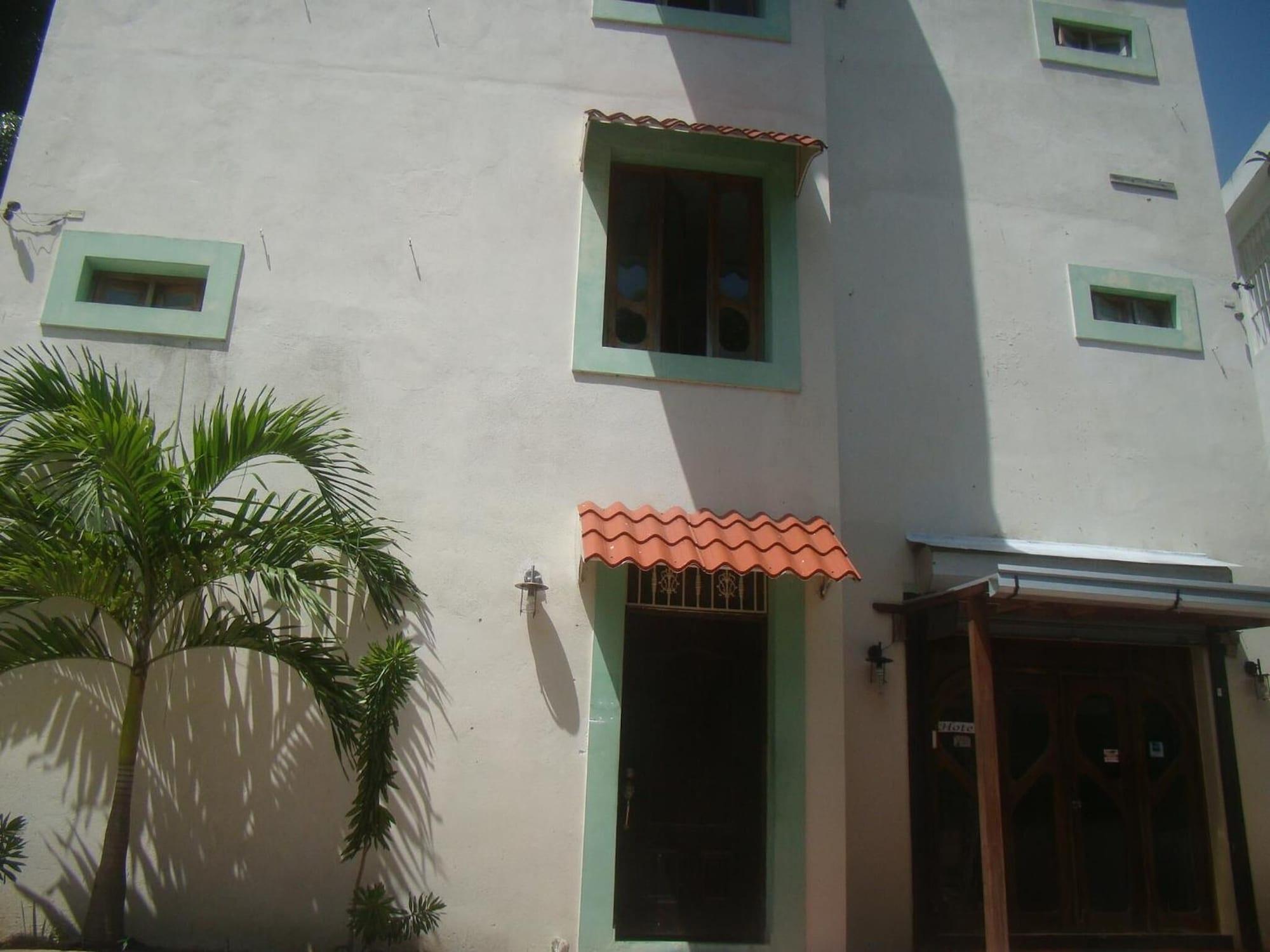 Vista Exterior Hotel Hostal Galsi