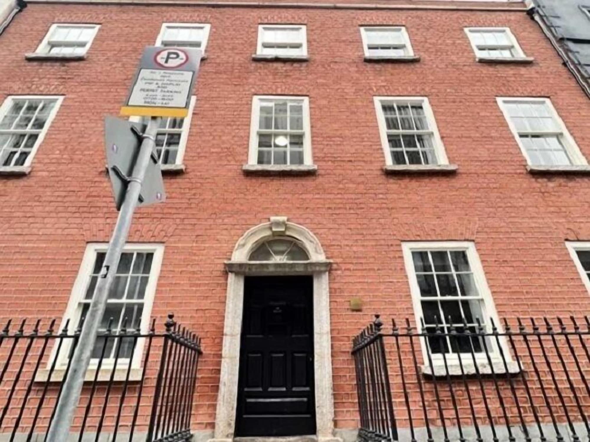 Vista Exterior Merrion Square Studios