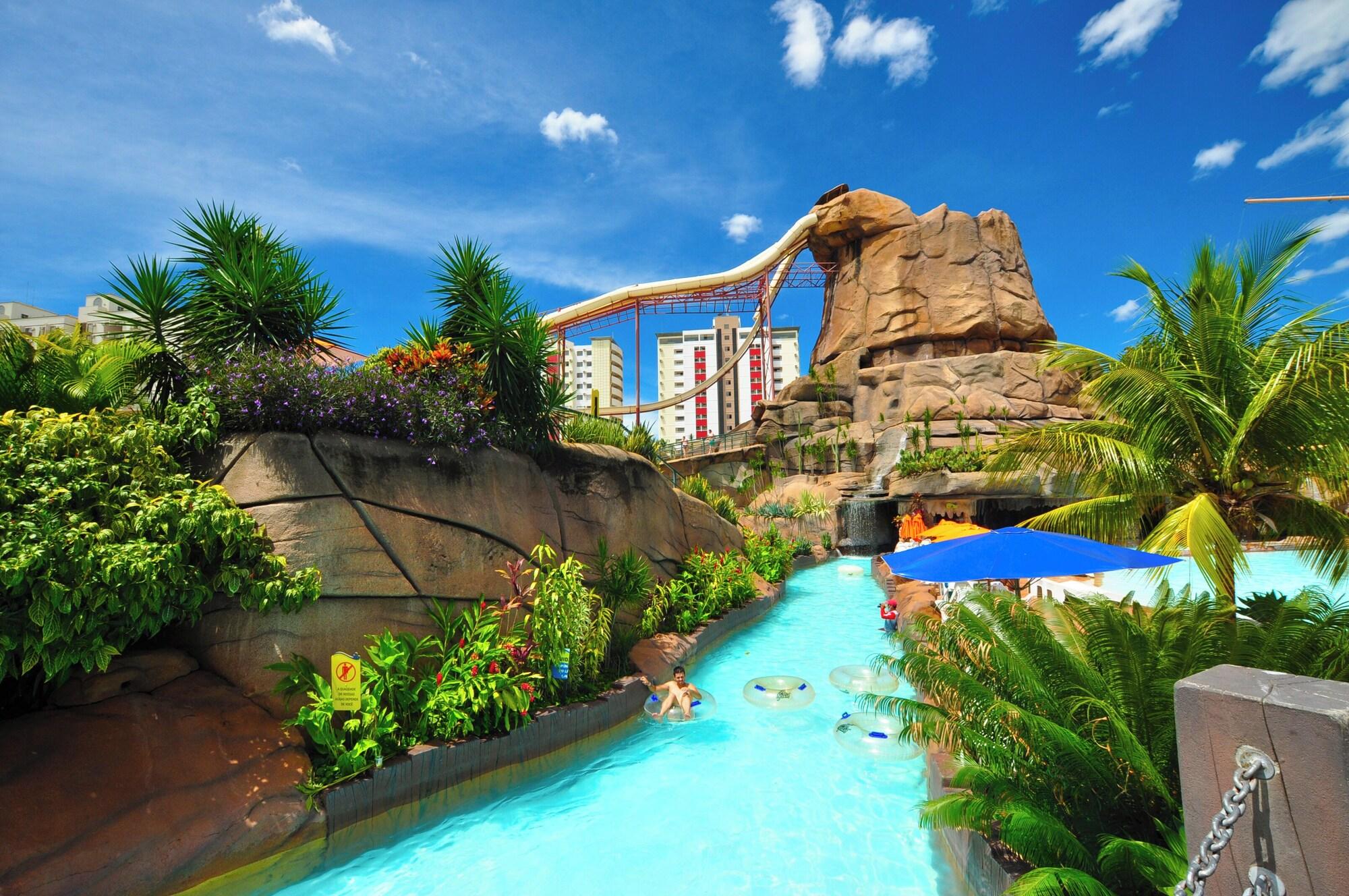 Varios Spazzio diRoma Acqua Park Splash e Slide