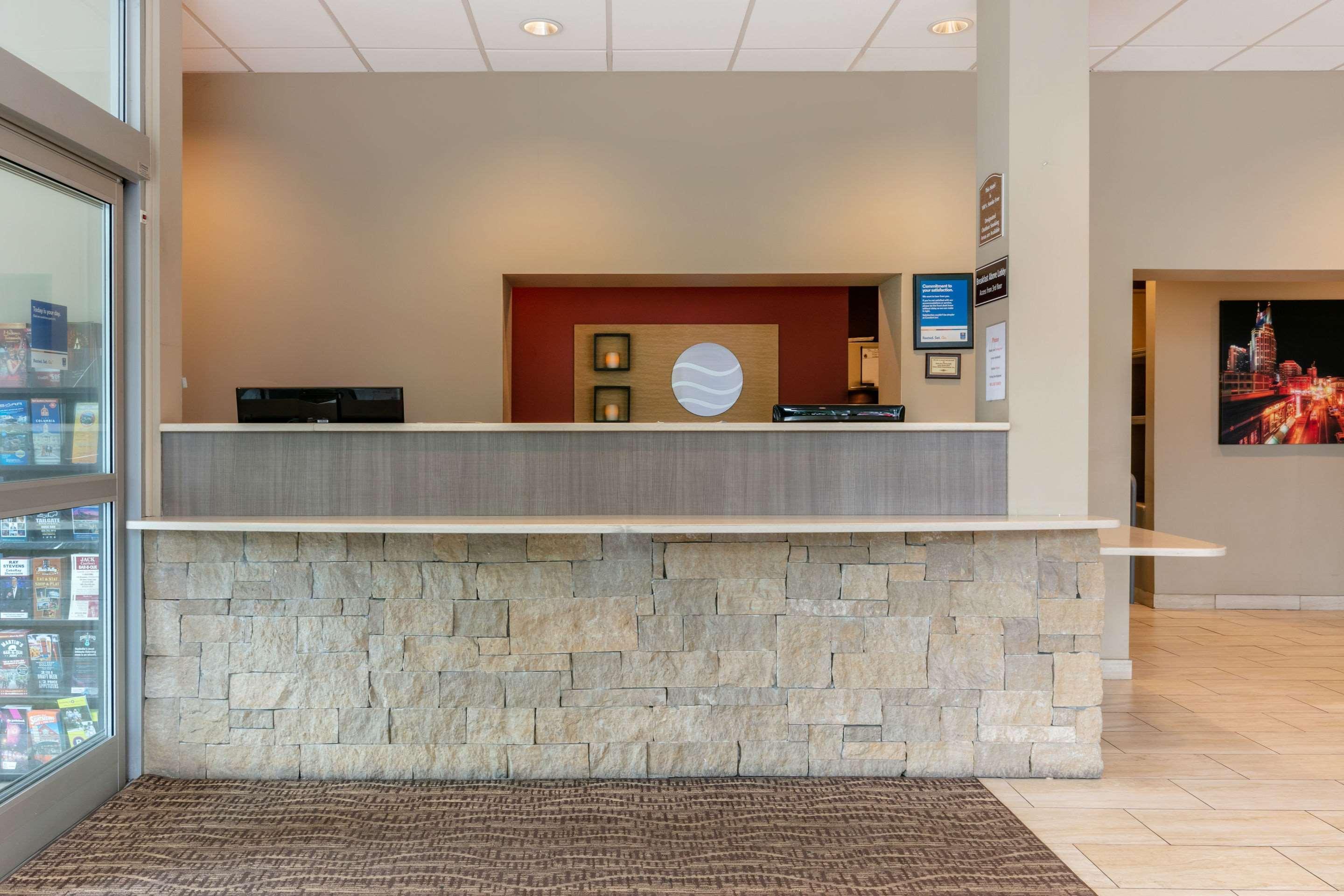Vista Lobby Comfort Inn Downtown Nashville - Music City Center