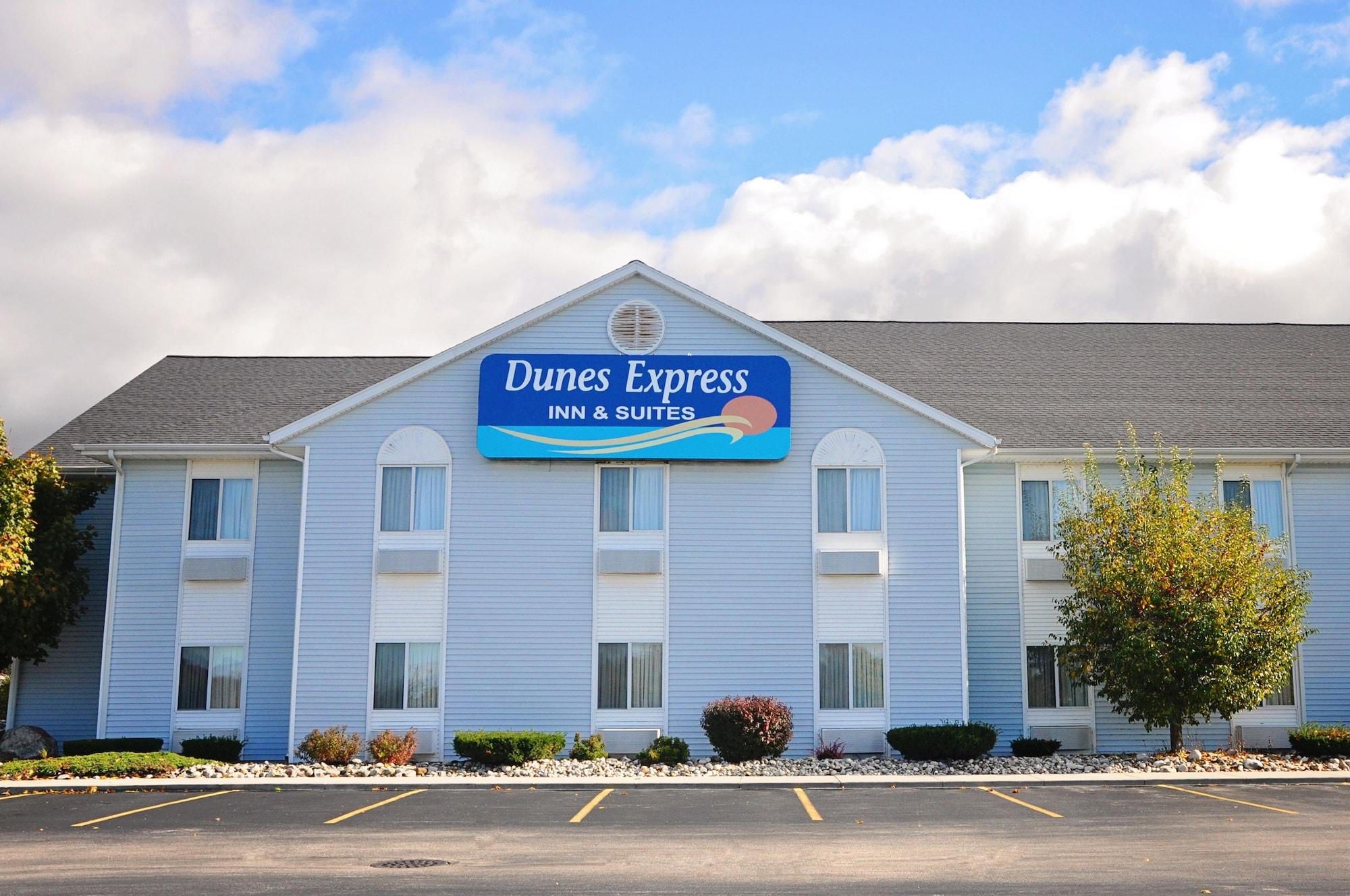 Vista Exterior Dunes Express Inn & Suites