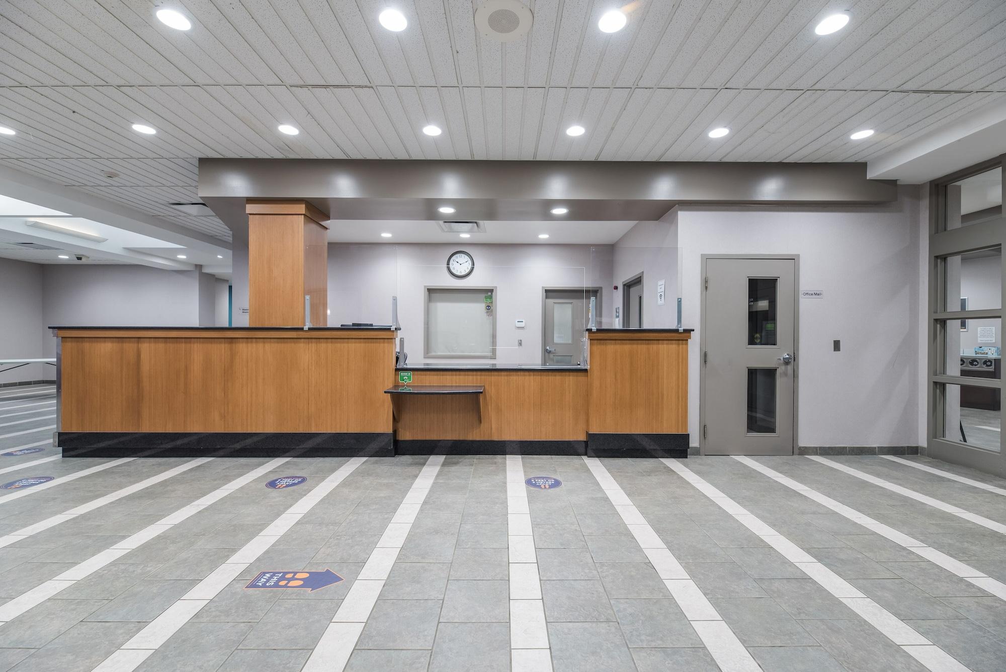 Vista Lobby Residence & Conference Centre - Hamilton