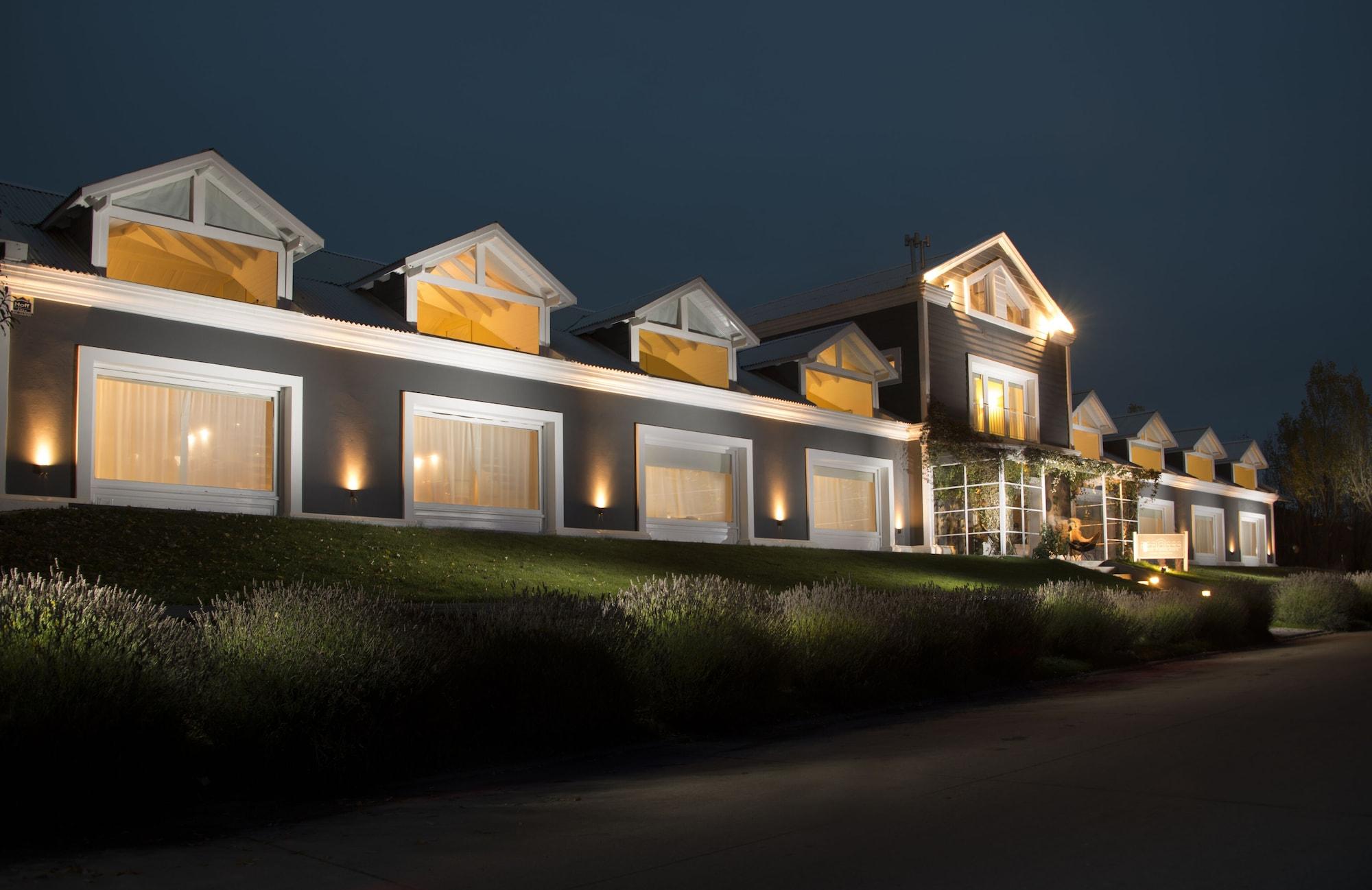 Varios Los Ponchos Hotel