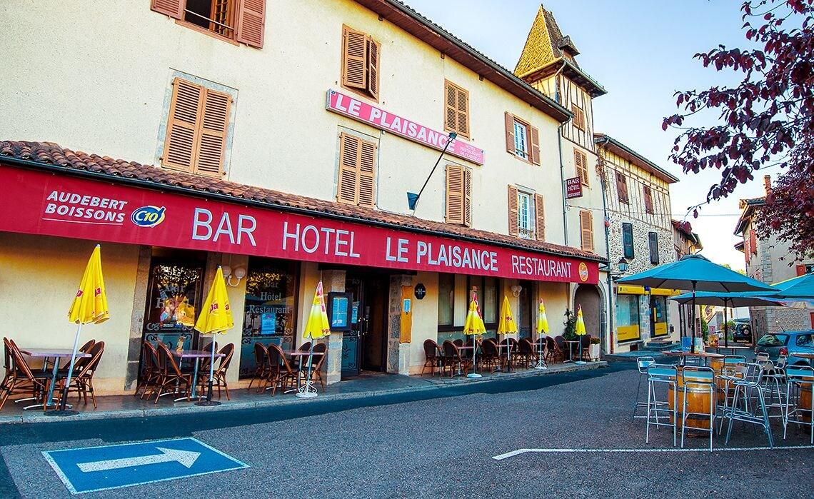 Varios Hôtel Restaurant Le Plaisance