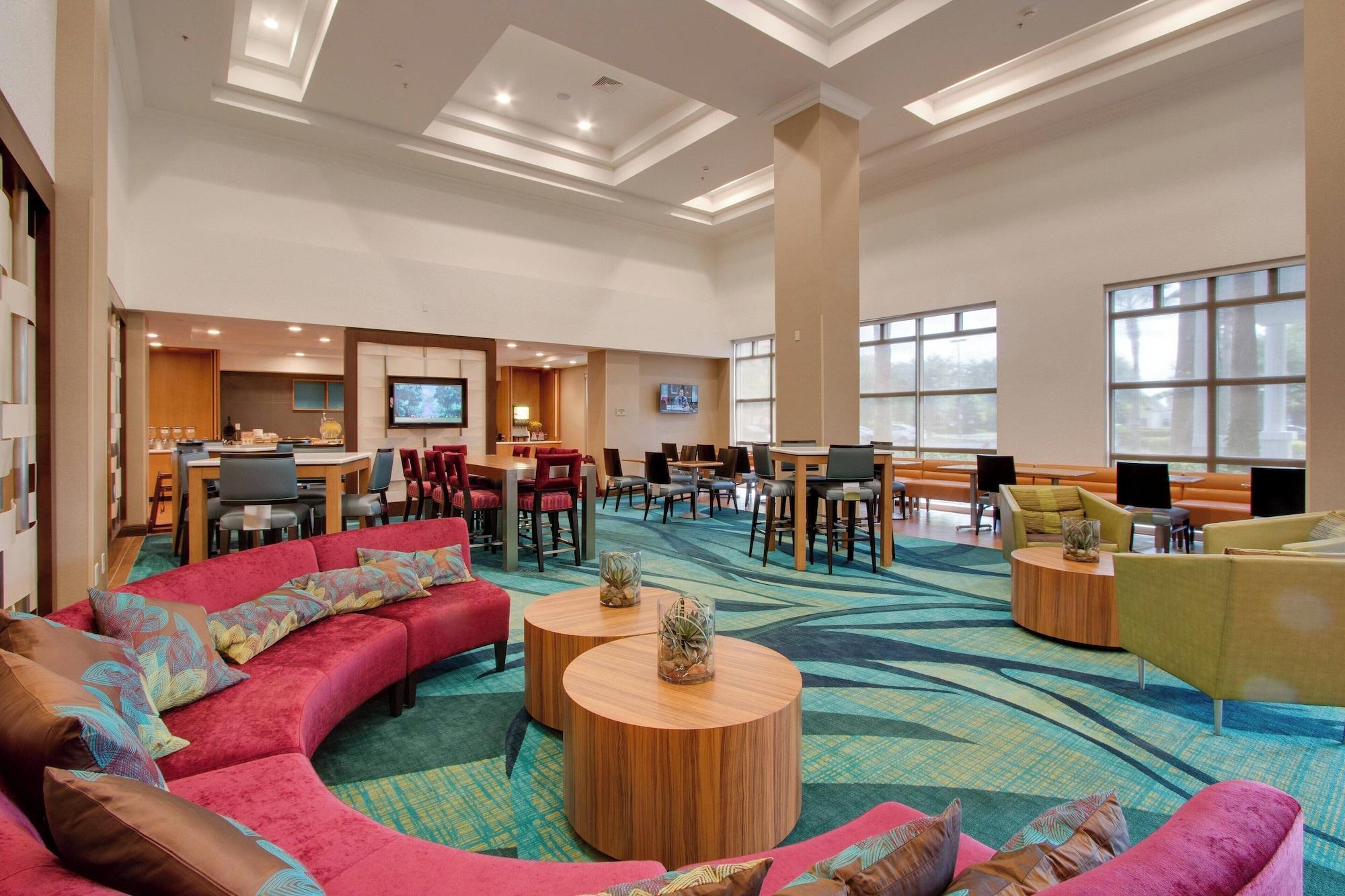 Vista Lobby SpringHill Suites by Marriott Orlando Lake Buena Vista South