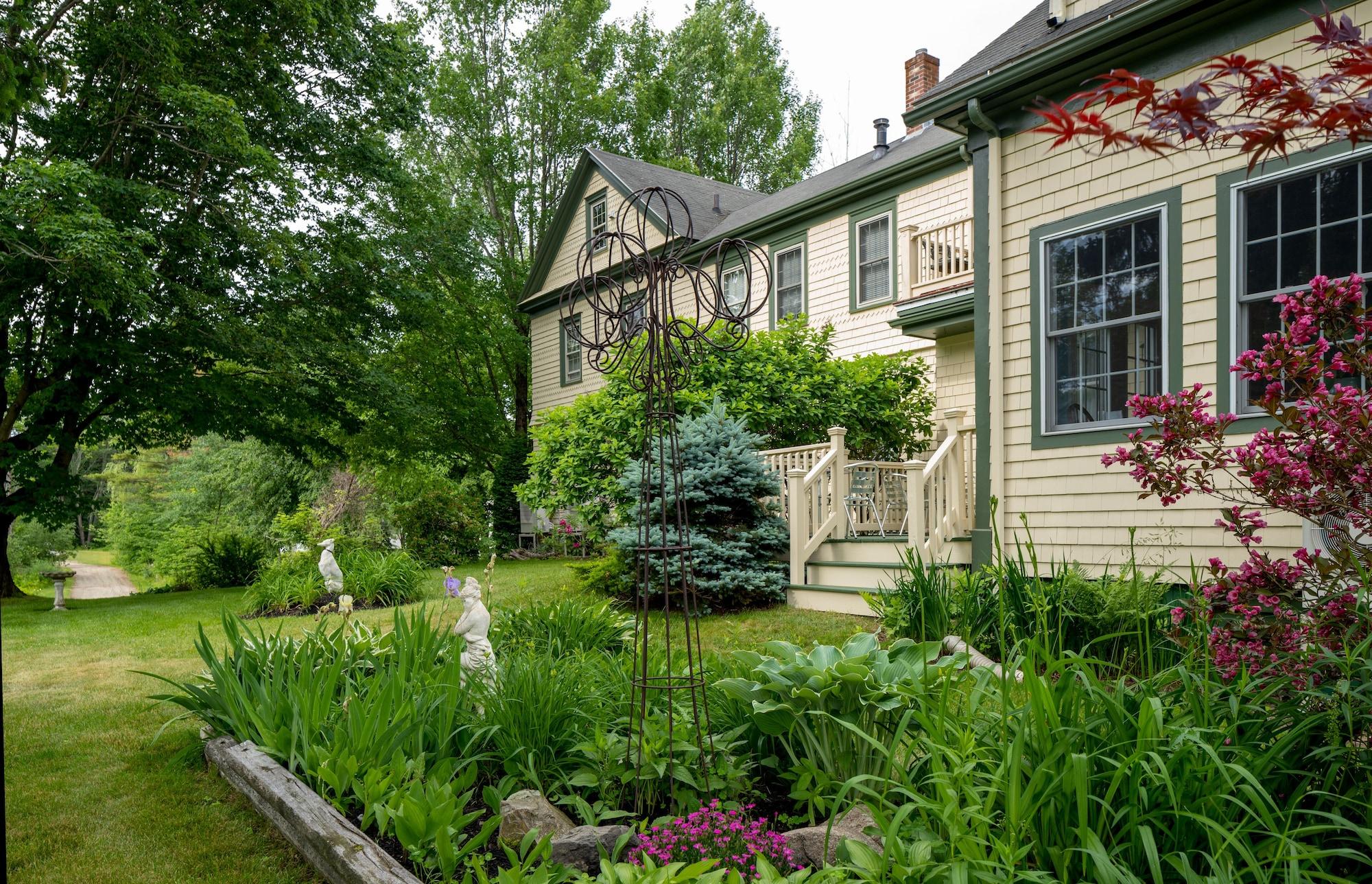 Vista Exterior 1802 House Bed and Breakfast