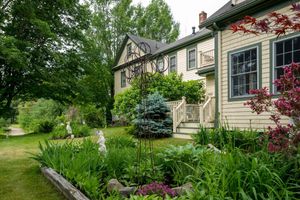 Alojamiento - 1802 House Bed and Breakfast