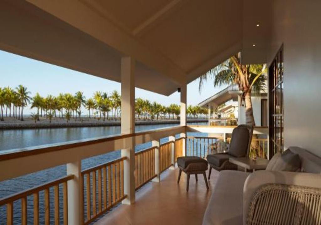 Varios Golden Sands Destination Resorts