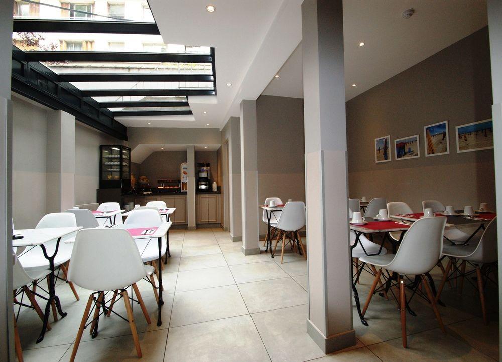 Bar/Salón Acropolis Hotel Paris Boulogne