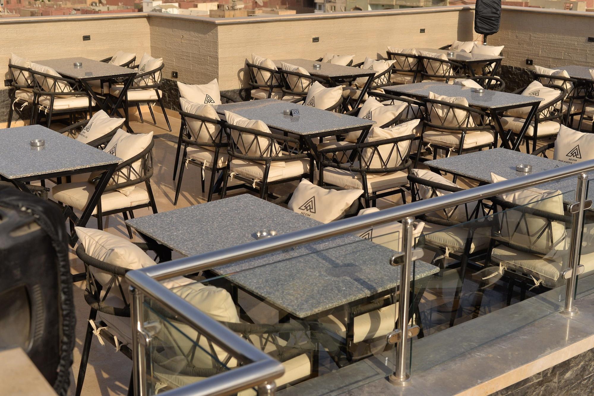 Restaurant Neom Pyramids Valley Boutique hotel