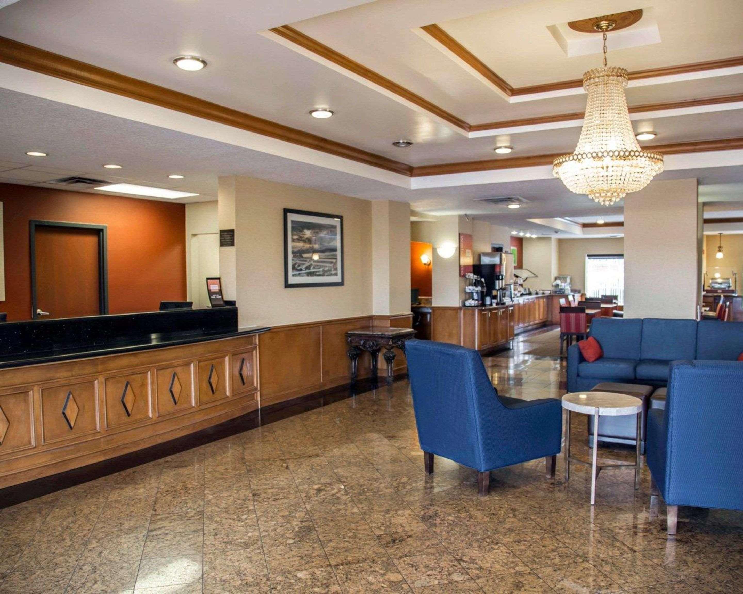 Vista Lobby I-Drive Hotel at Universal