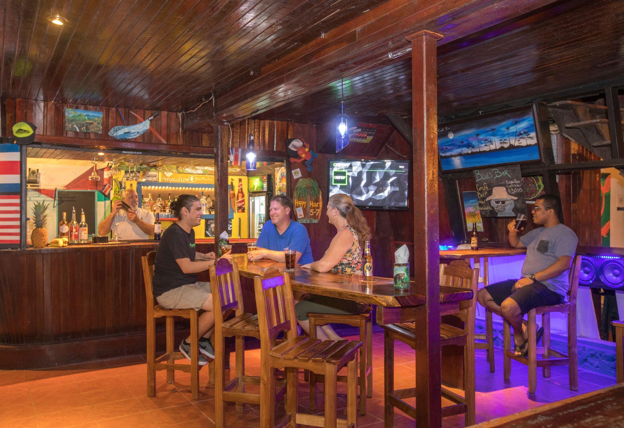 Bar/Salón Hotel Mono Azul