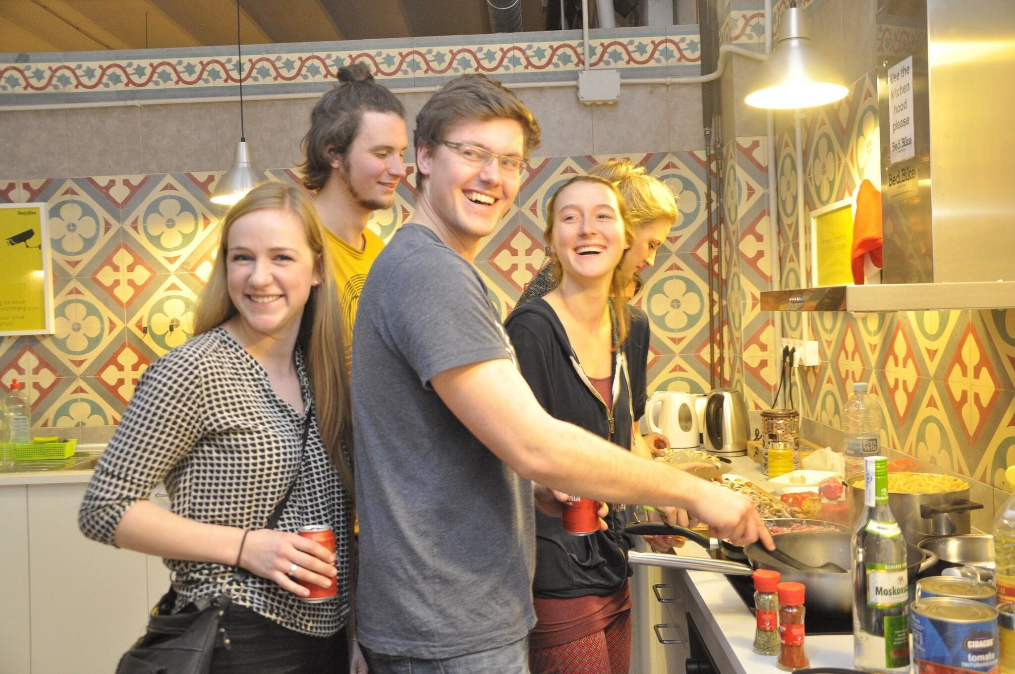 Restaurant Bed & Bike Hostel Barcelona